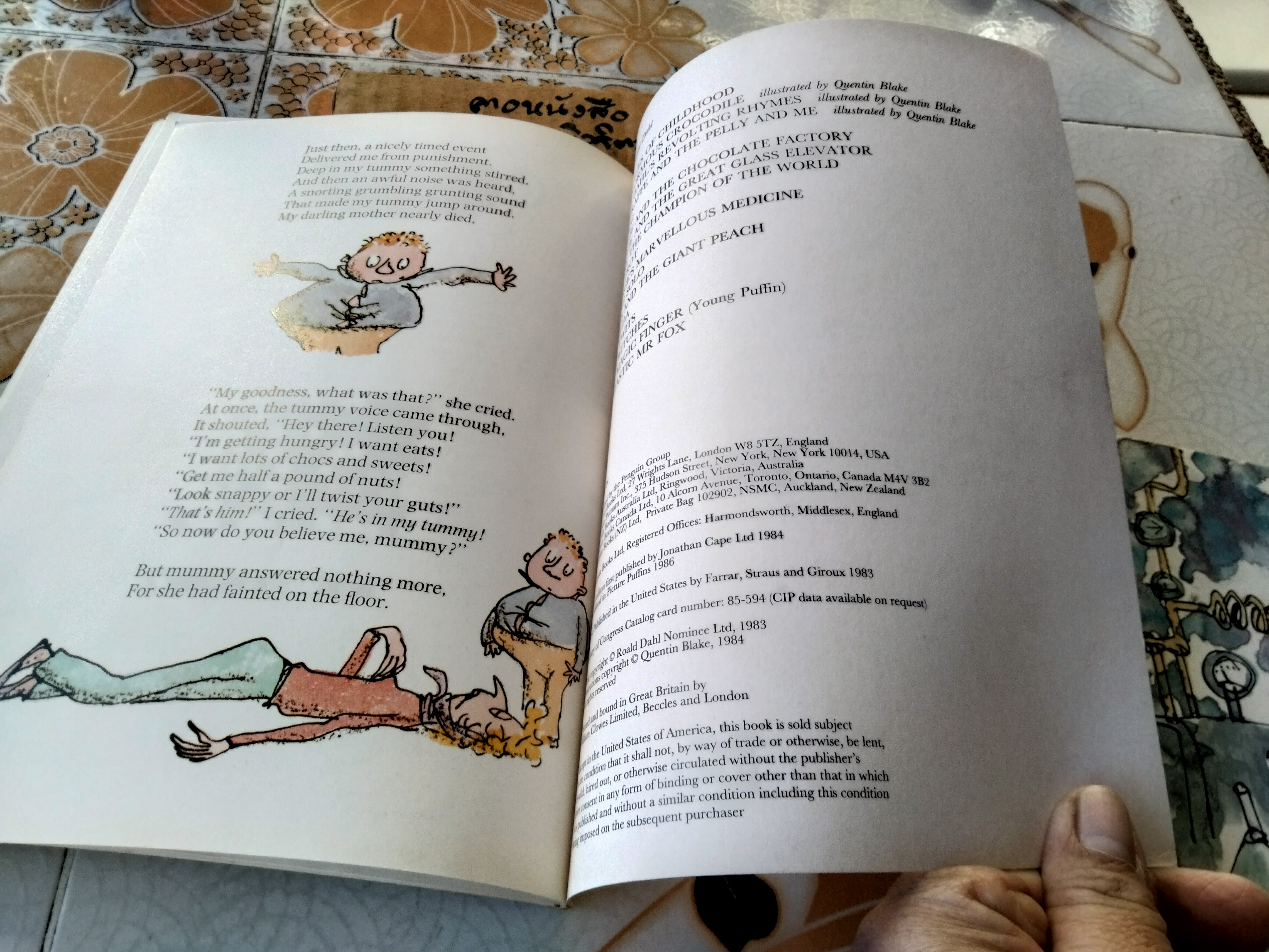 งานเขียน Roald Dahl - Dirty Beasts - Charlie and the Chocolate Factory (ขายรวม 2 เล่ม) **สินค้าหมด **