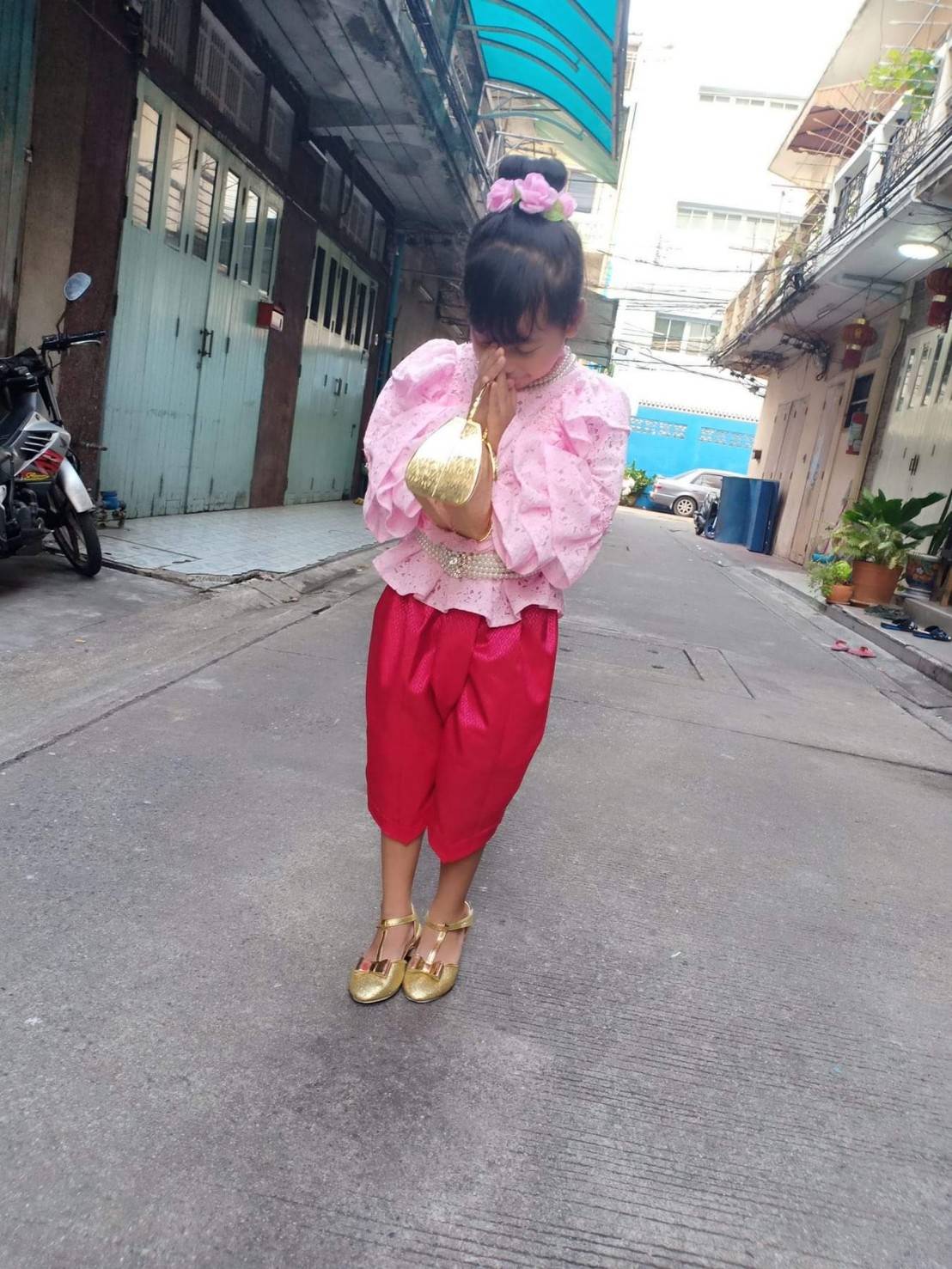 ชุดไทยเด็กรัชกาลที่ 5 ลูกไม้นิ่ม