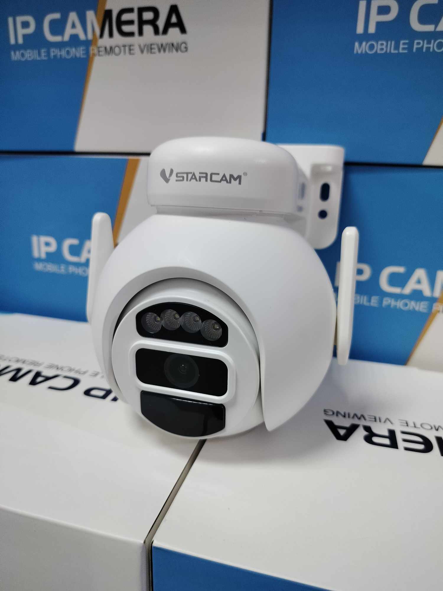 Vstarcam Vstarcam กล้องวงจรปิดภายนอกมีแบตในตัวพร้อมแผงโซล่าเซลล์ รุ่นCB65 คมชัด3ล้าน wifiในตัว ขาว