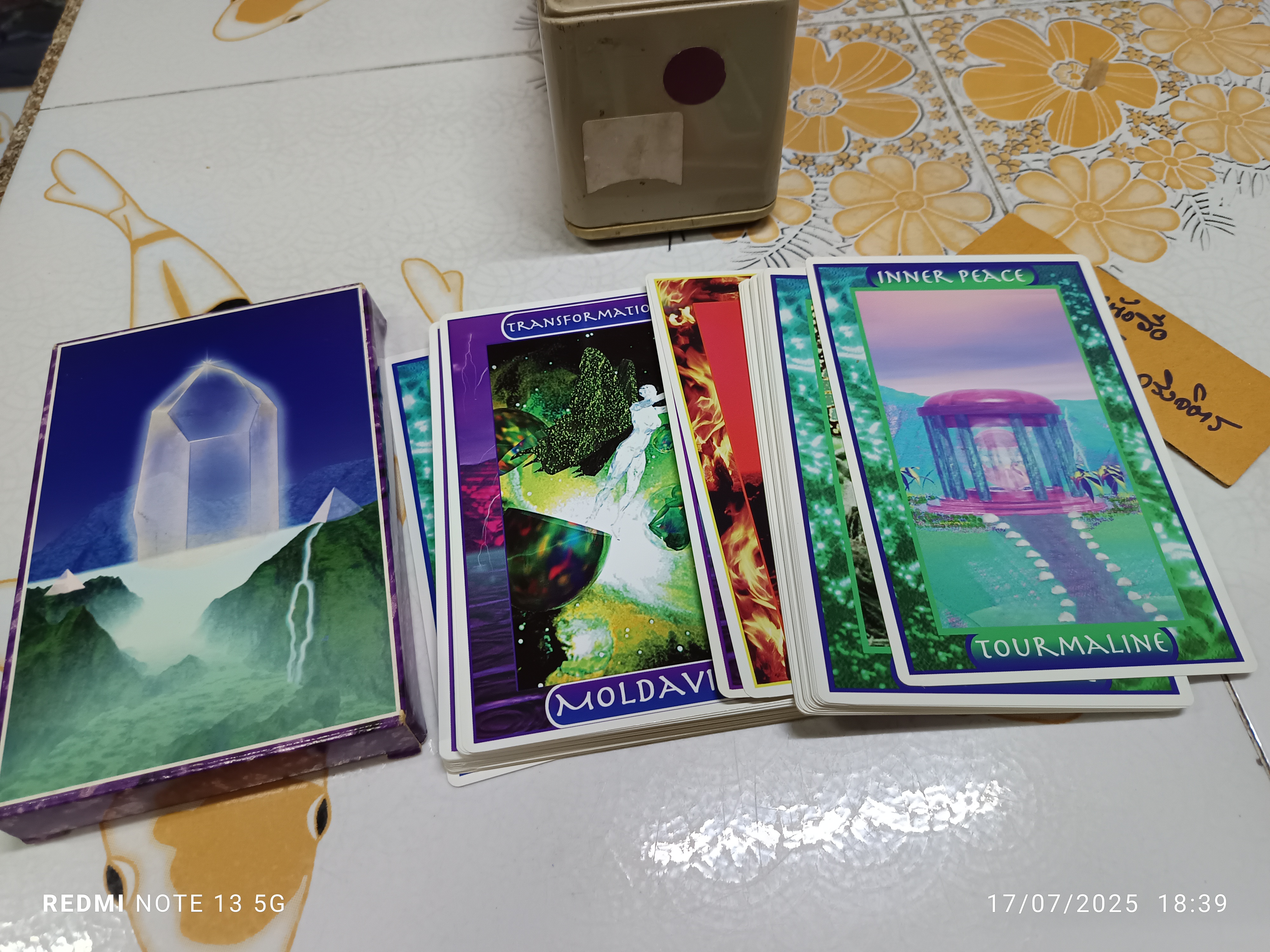 ชุดไพ่พยากรณ์ The Crystal Ally Cards (มีเฉพาะการ์ด - ไม่มีหนังสือคู่มือ) ครบชุด 55 ใบ
