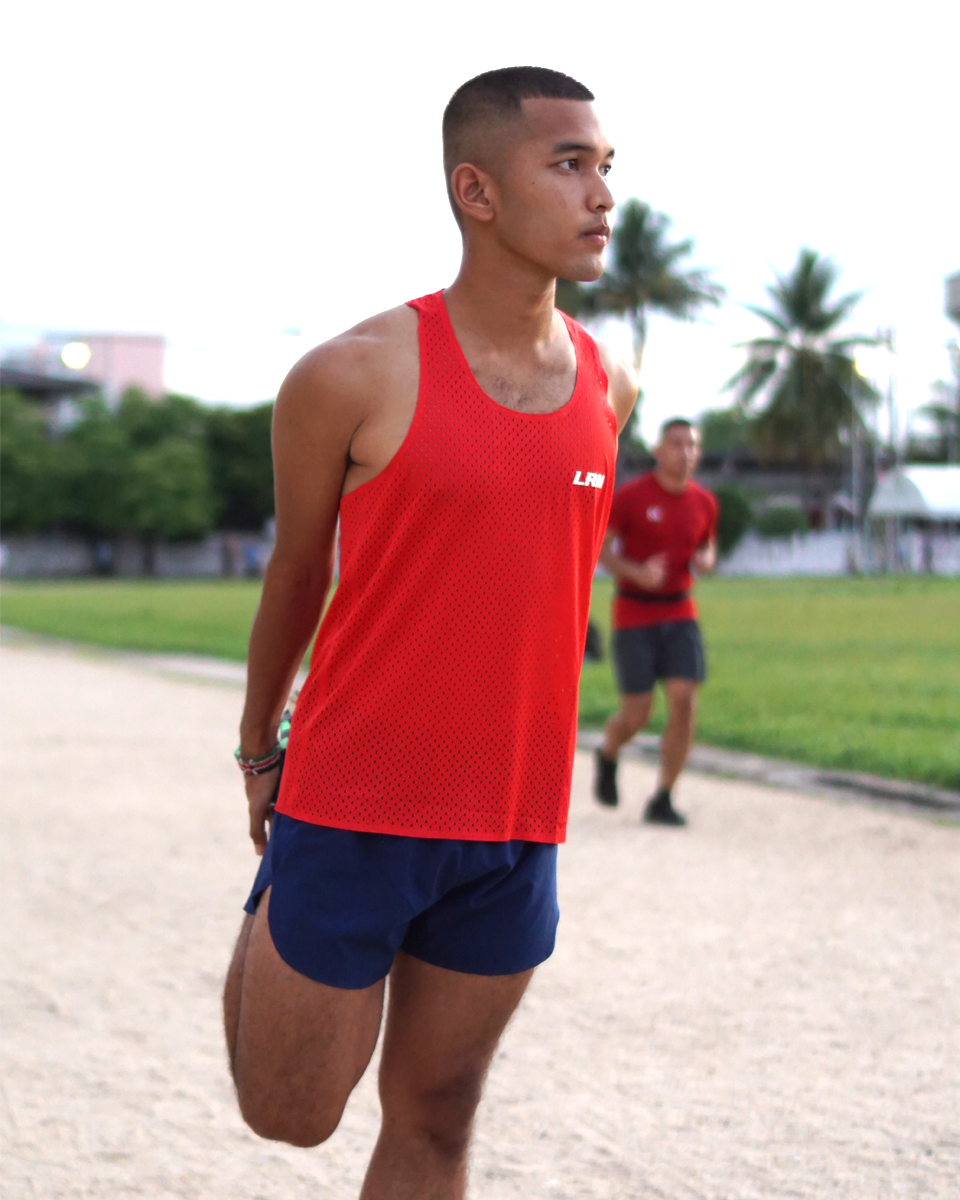 เสื้อกล้ามวิ่ง เสื้อกล้ามออกกำลังกายน้ำหนัก 61 กรัมรูระบายอากาศทั้งตัว เบา แห้งเร็ว (S27)