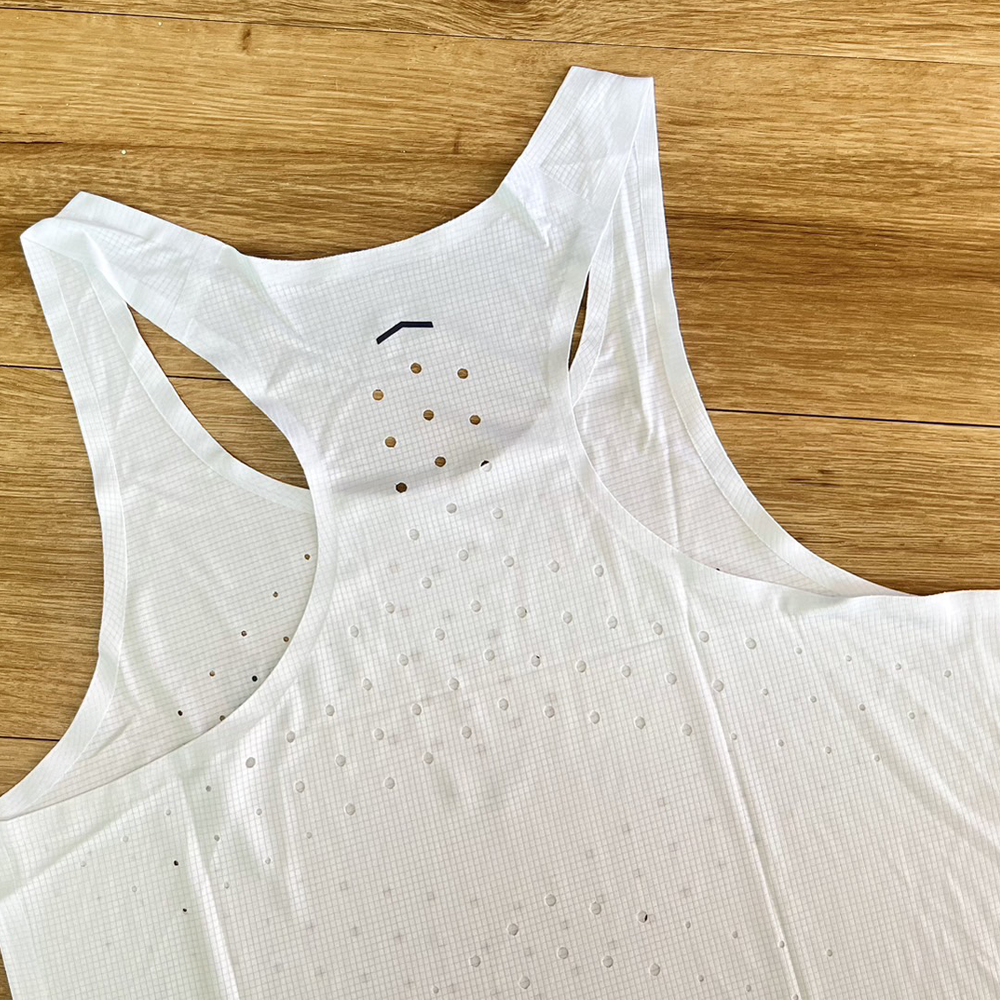 เสื้อกล้ามวิ่ง ชาย หญิง คอกลมน้ำหนักเบา 90 กรัม ใส่สบาย ใยผ้าคุณภาพสูง ไม่อมเหงื่อแห้งเร็ว (S30)