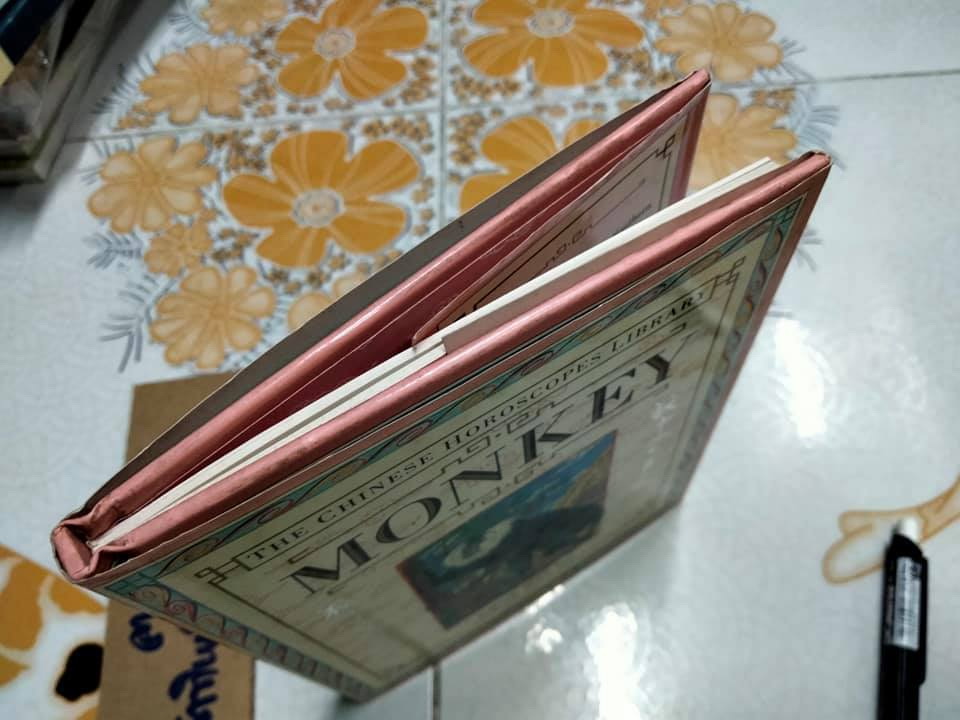 The Chinese Horoscope Library - MONKEY by KWOK MAN-HO **สินค้าหมด**