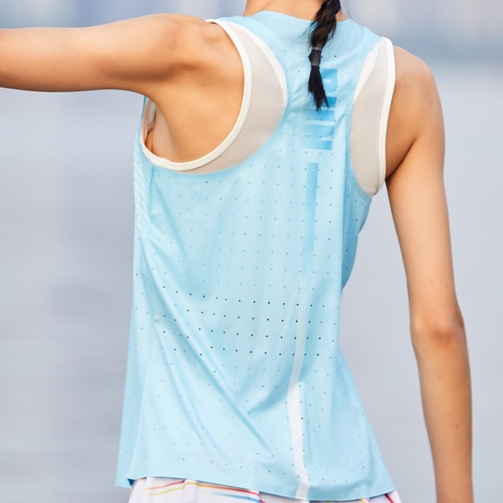 เสื้อกล้ามผู้หญิง คอกลมไร้รอยต่อ น้ำหนักเบา ใส่สบาย ใยผ้าคุณภาพสูงคล้าย aero swift (S18)