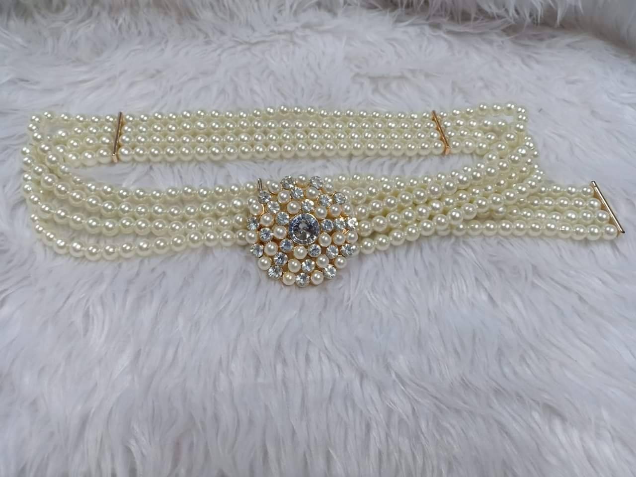 ชุดไทยเด็กรัชกาลที่ 5 ลูกไม้นิ่ม