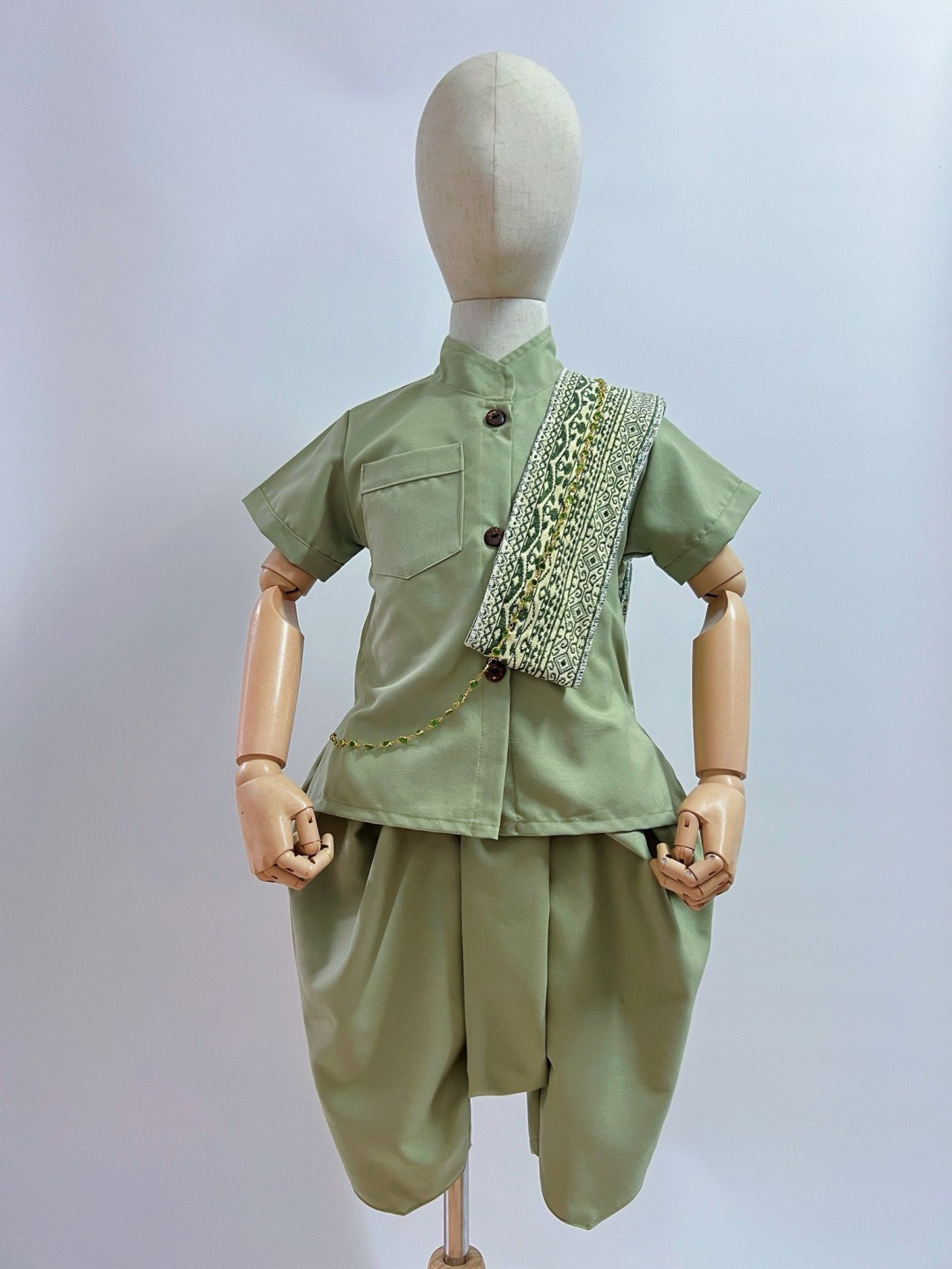 ชุดไทยเด็กชายสีพื้น