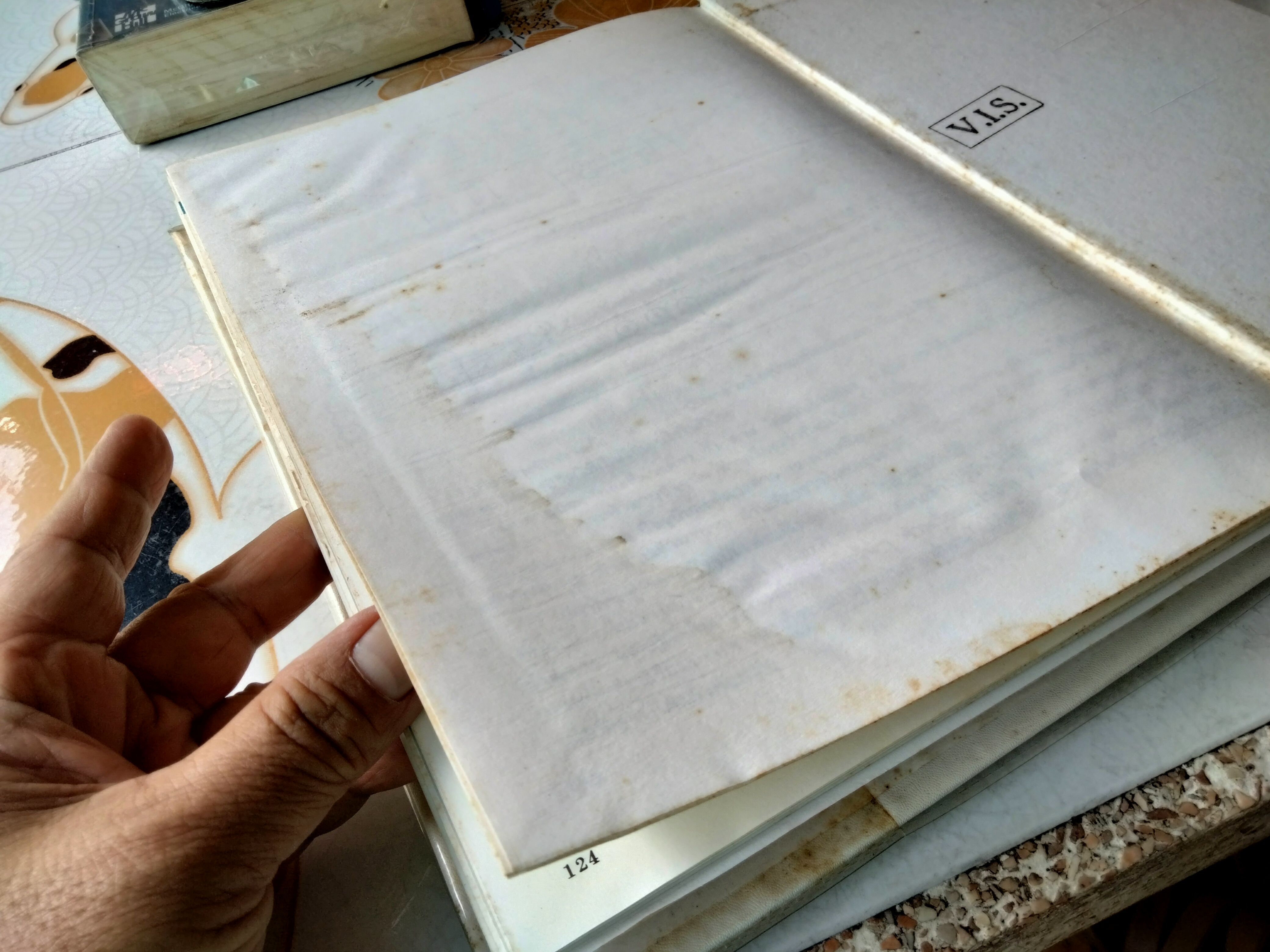 ตำราโหราศาสตร์ ว่าด้วยวิชาตัวเลข รหัสชีวิต แห่งจักรวาล โดย วิสาระ ประนมกรณ์ **สินค้าหมด**