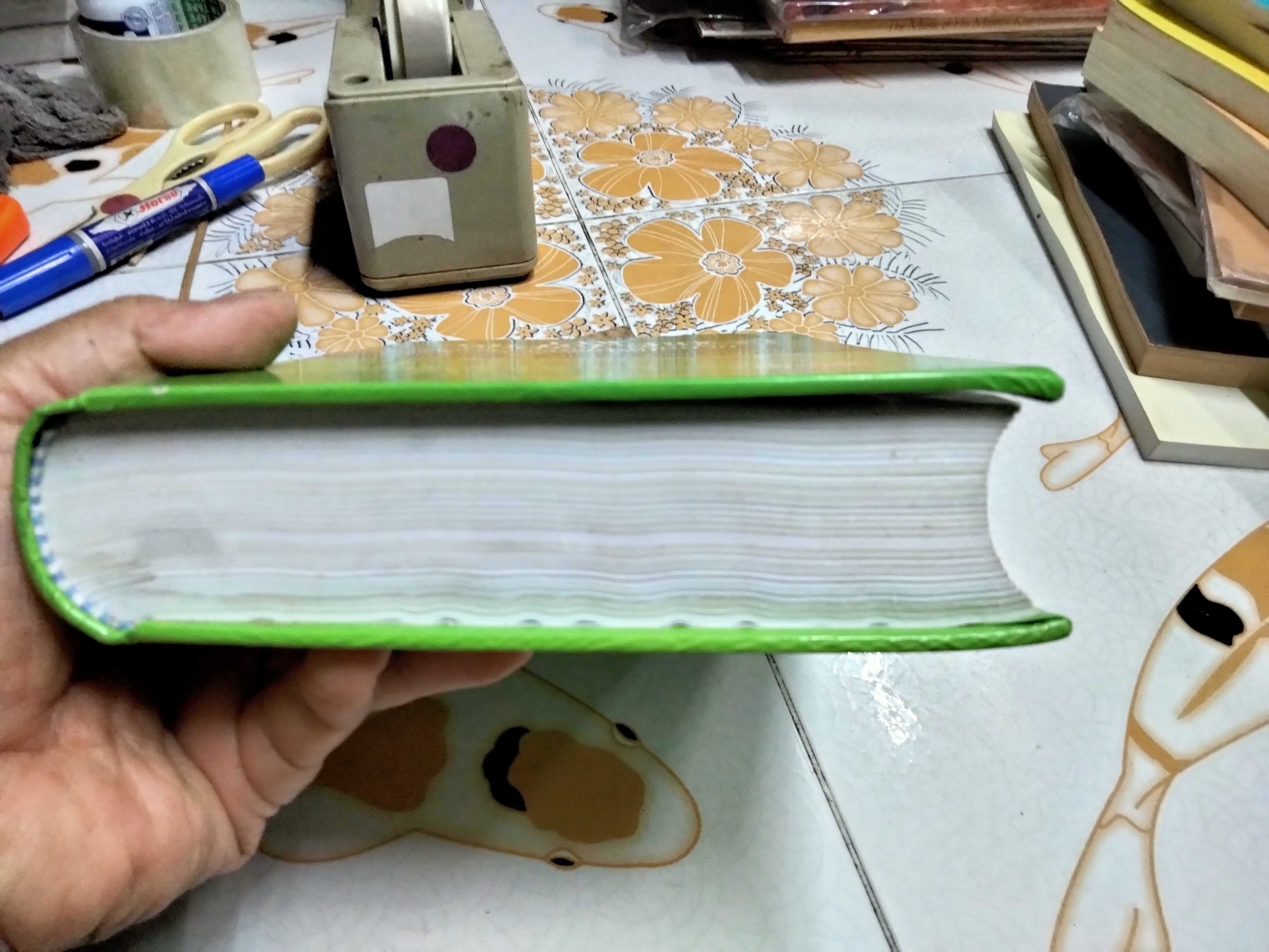 พจนานุกรม ศัพท์กฎหมาย (อังกฤษ-ไทย) LAW DICTIONARY (ENGLISH - THAI) โดย ธง วิทัยวัฒน์ **หนังสือโดนน้ำ **สินค้าหมด**