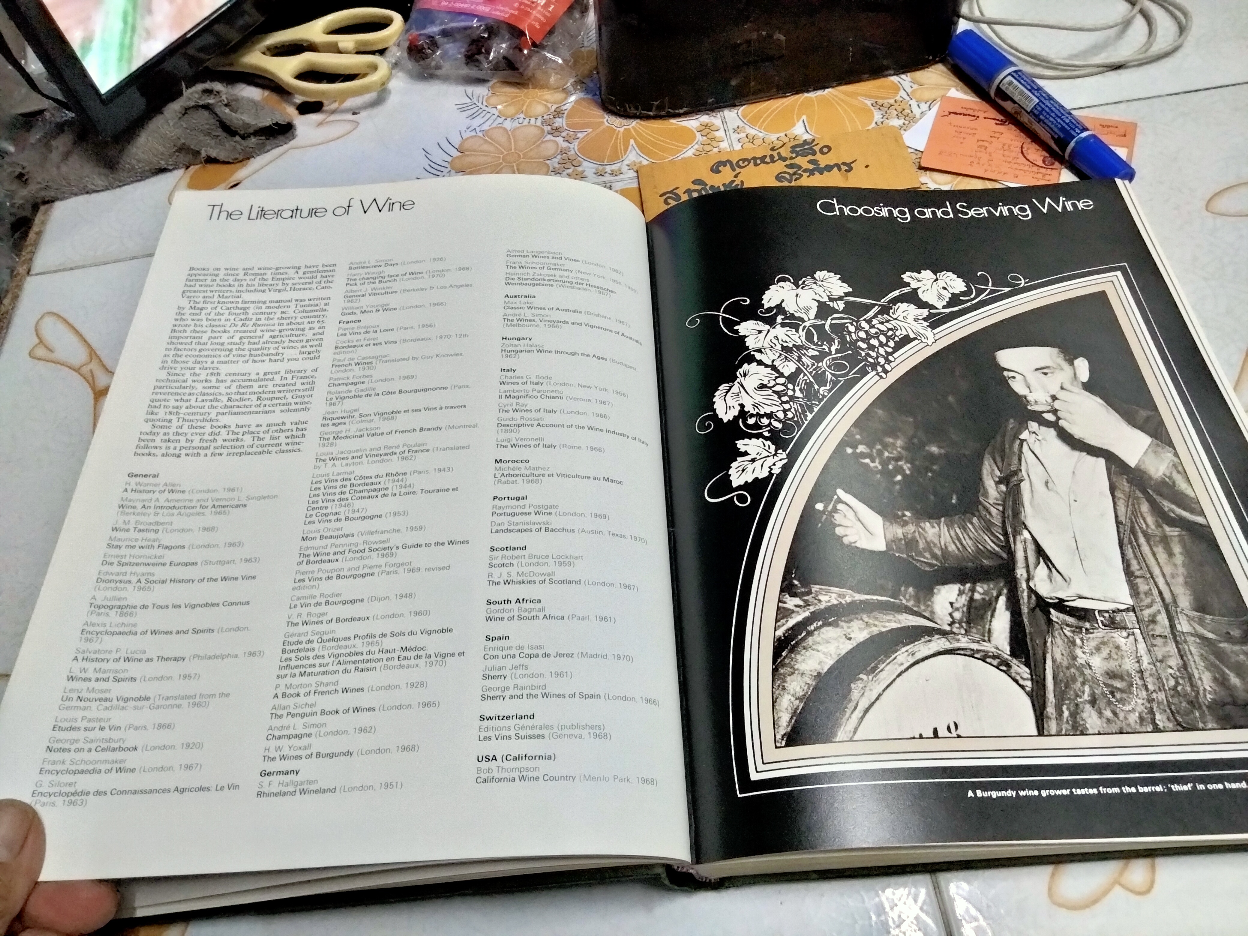 THE WORLD ATLAS OF WINE A Complete Guide to The Wine and Spirits of the World HUGH JOHNSON, printed 1975