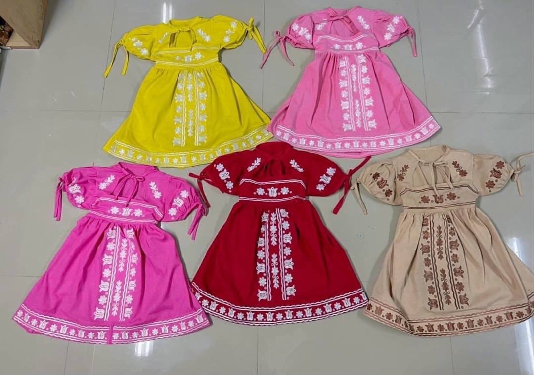 เดรสเด็กหญิงปักลาย