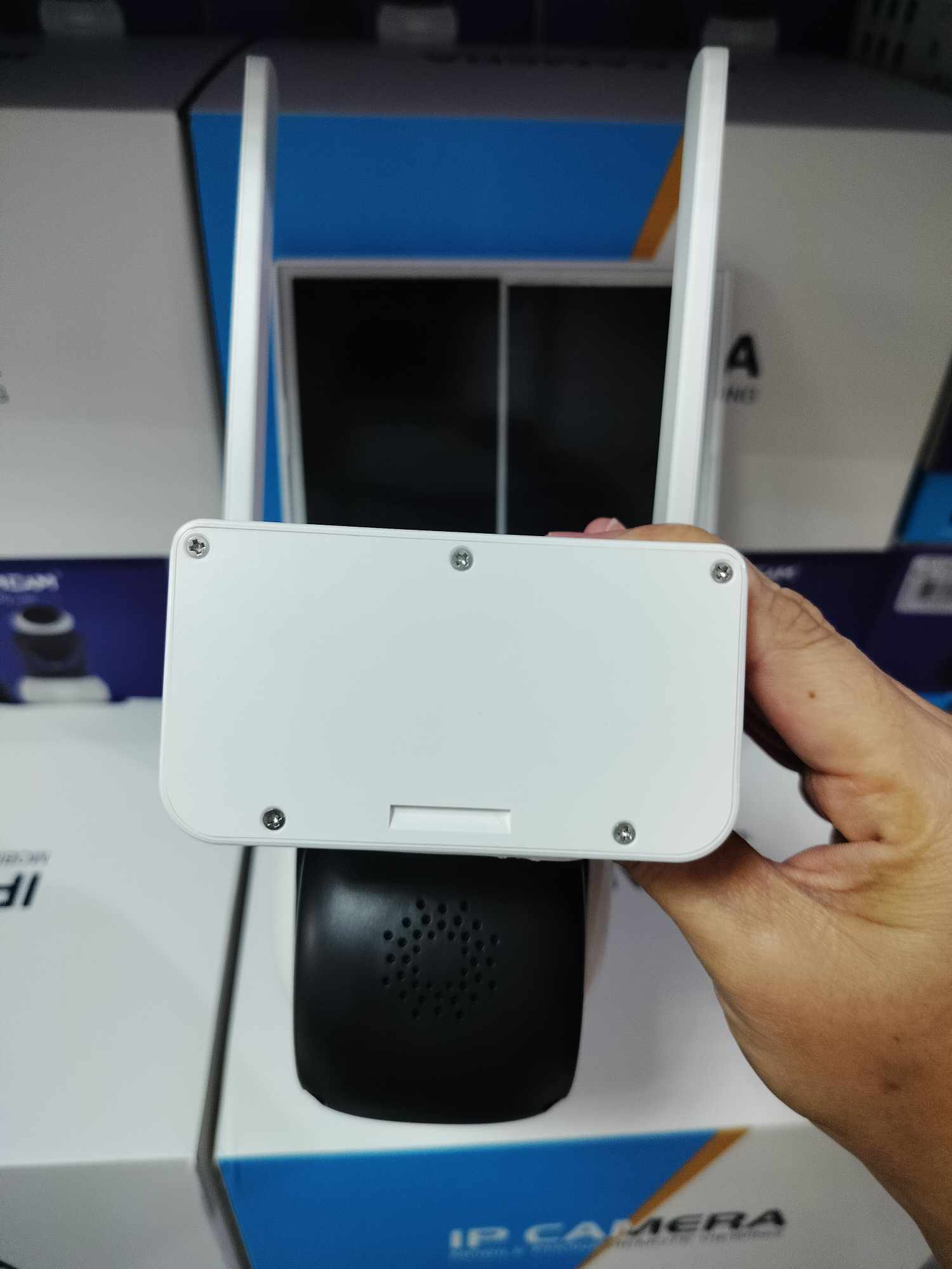 Vstarcam Vstarcam กล้องวงจรปิดภายนอกมีแบตในตัวพร้อมแผงโซล่าเซลล์ รุ่นCB67D ซูมได้5เท่า สีขาว