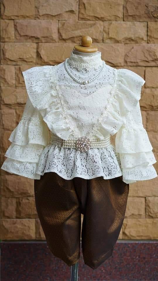 ชุดไทยเด็กรัชกาลที่ 5 ลูกไม้นิ่ม