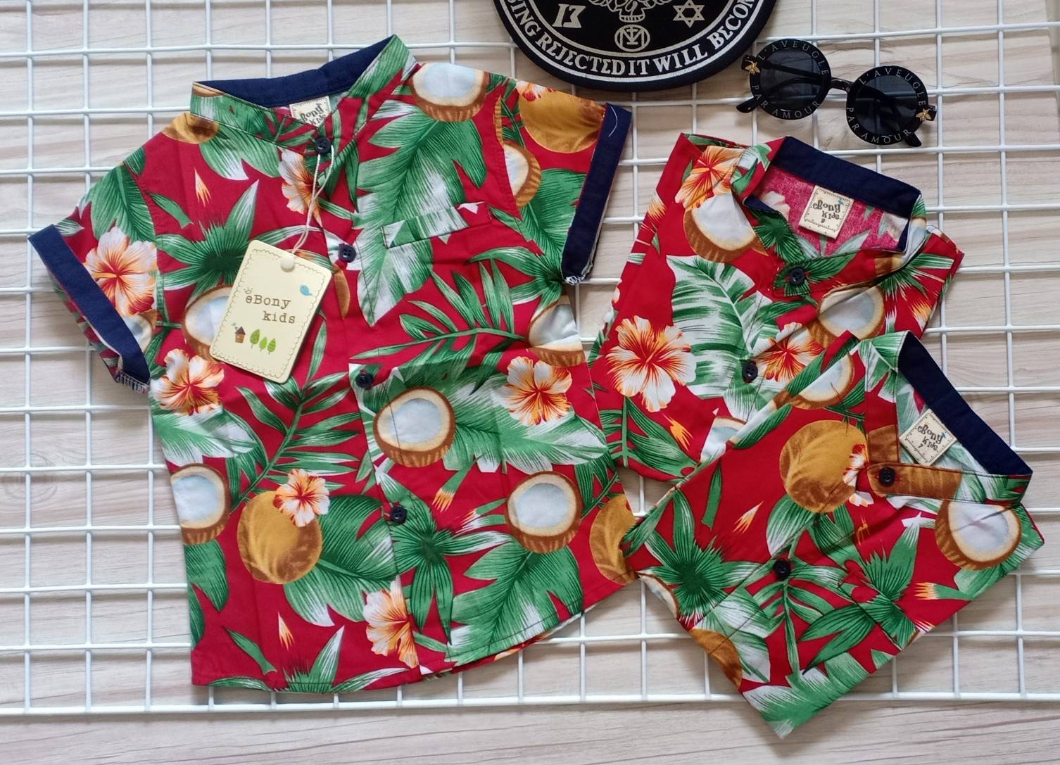 เสื้อเชิ้ตเด็กสดใส ลายมะพร้าว