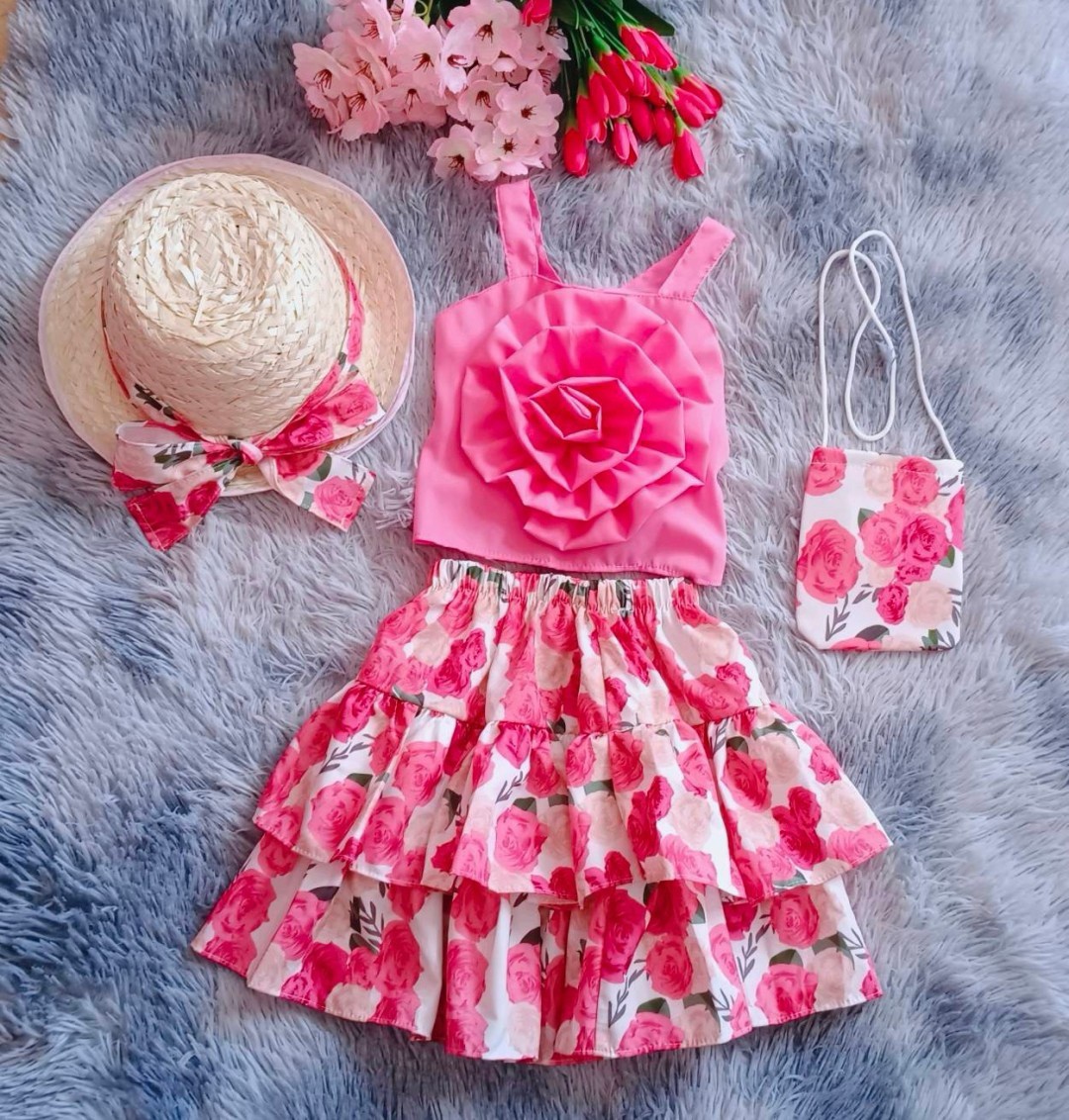 ชุดเด็กset4ชิ้น เสื้อ กระโปรง กระเป๋า หมวกสาน