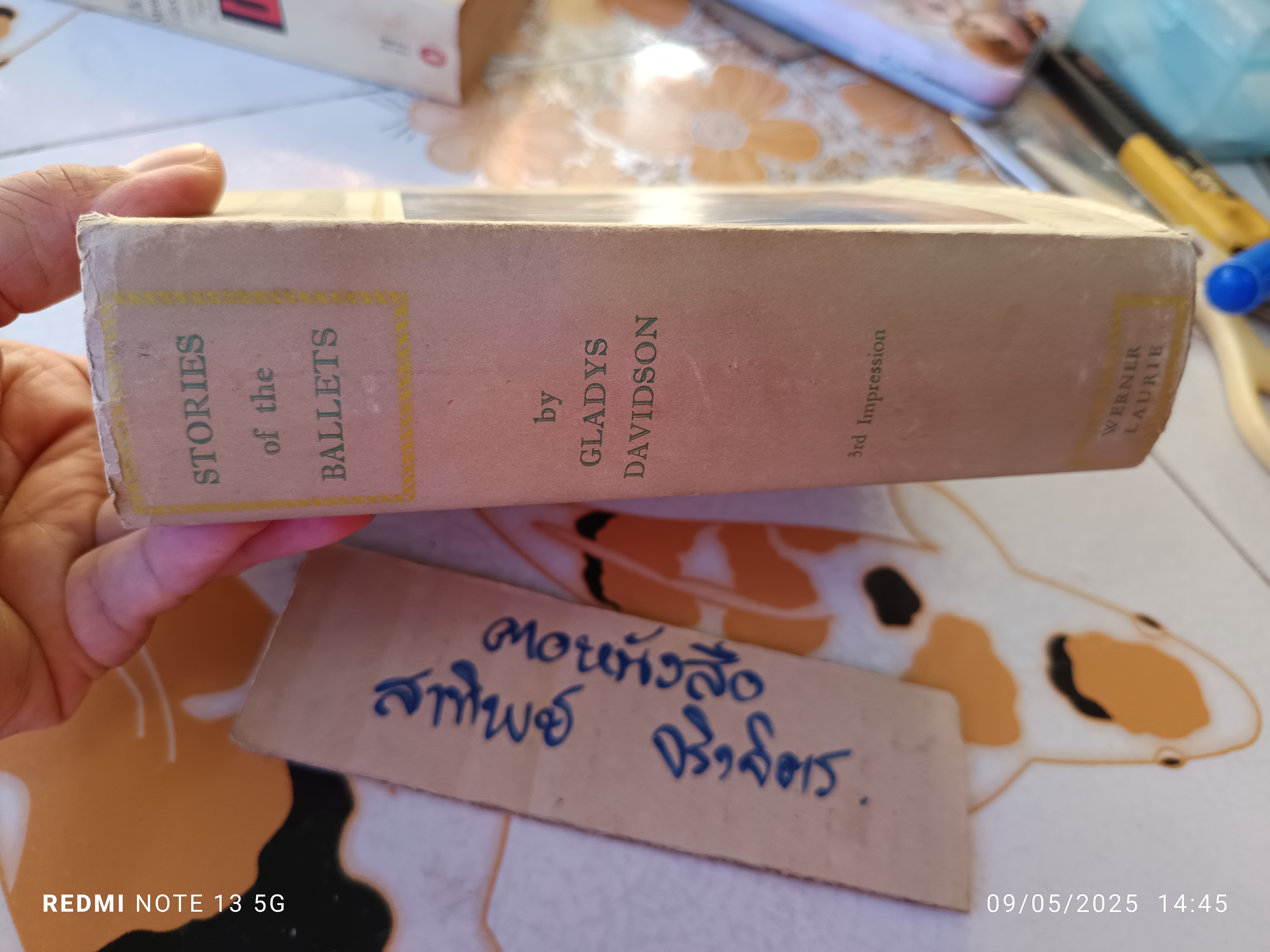 STORIES OF THE BALLETS (Hardcover). Gladys Davidson Published by T. Werner Laurie, London, 1951.