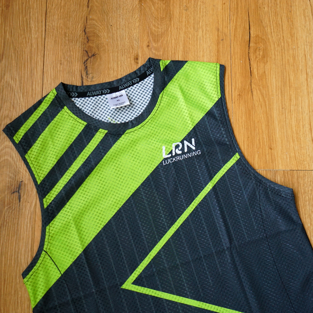 เสื้อวิ่งแขนสั้น แขนกุด เสื้อกล้าม (ชญ) ผ้า AirFlow ของแท้ มีรูระบายอากาศทั้งตัว น้ำหนักเบา ใส่สบายและไม่อมเหงื่อ (S21)