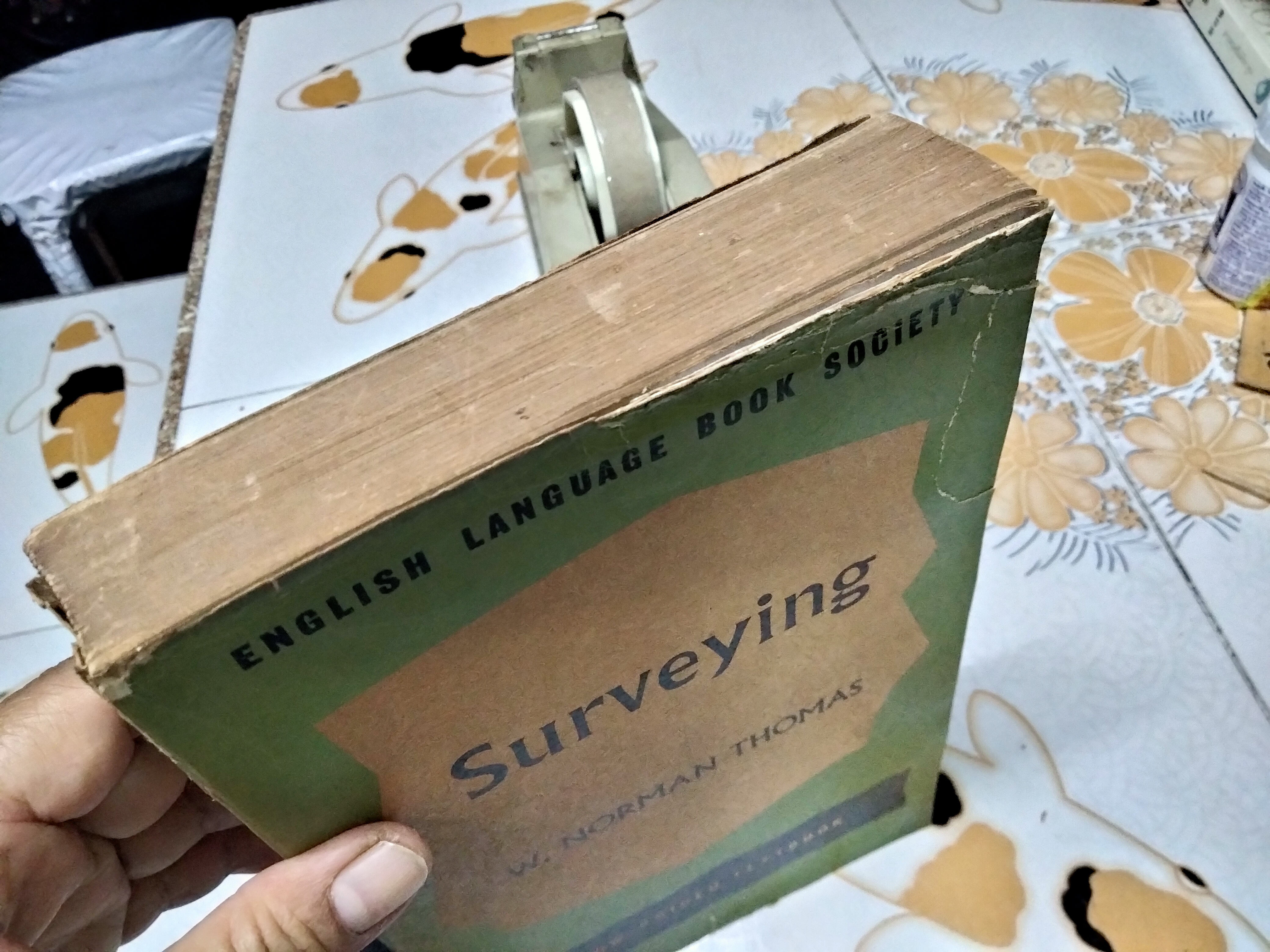 SURVEYING, W. NORMAN THOMAS ELBS 1963