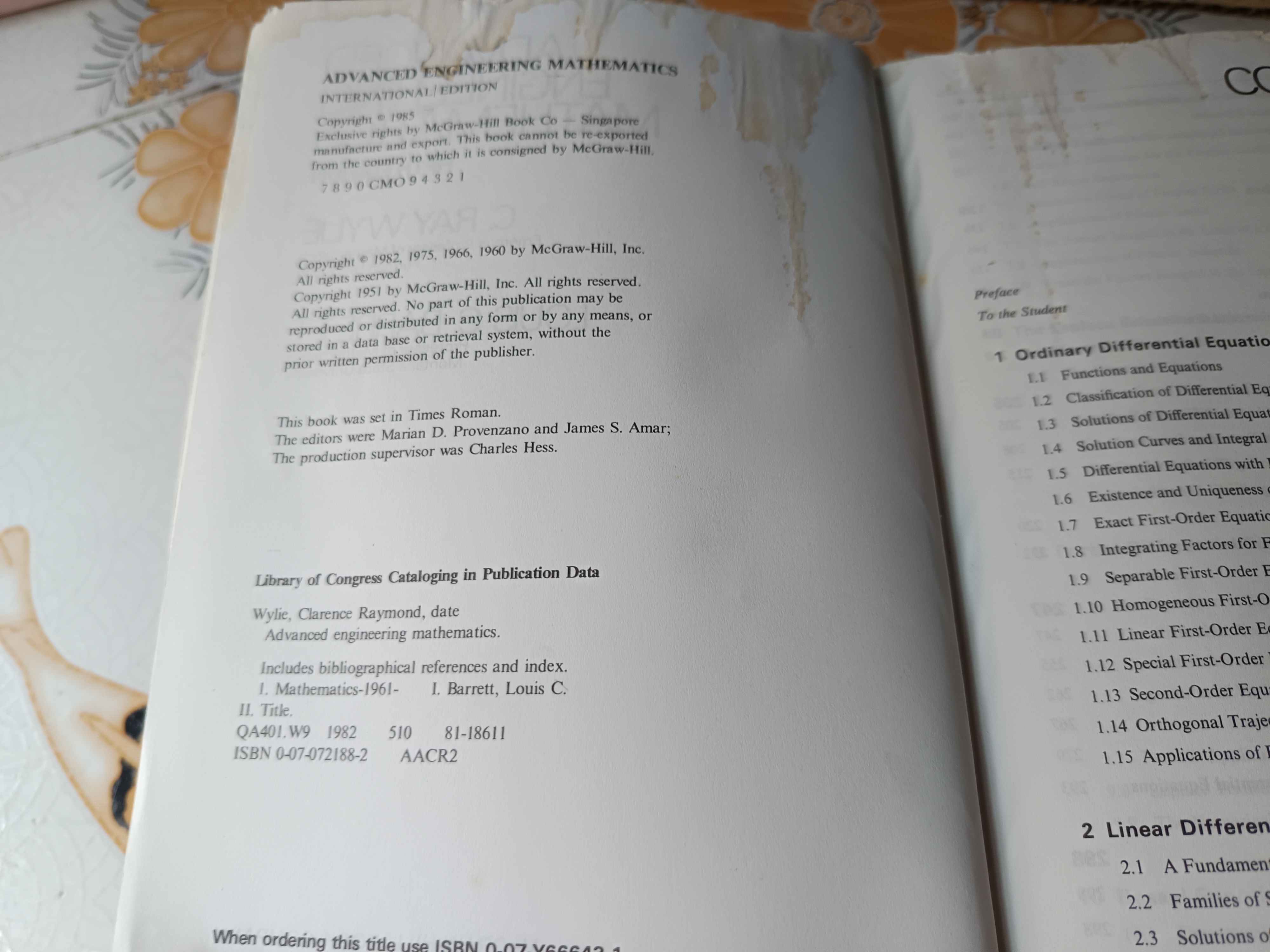 ADVANCED ENGINEERING MATHEMATICS ,5th edition by C. RAY WYLIE LOUIS C. BARRETT **หนังสือมีคราบน้ำช่วงบน (ตามรูป) , มีตำหนิที่สันด้านบน