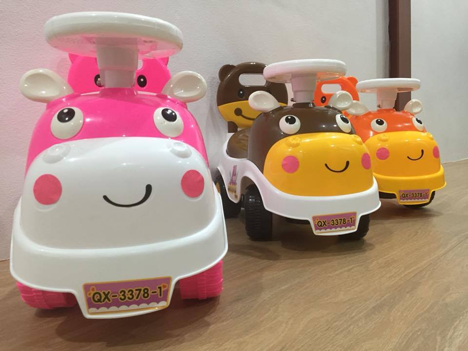 รถขาไถ หน้าฮิปโป