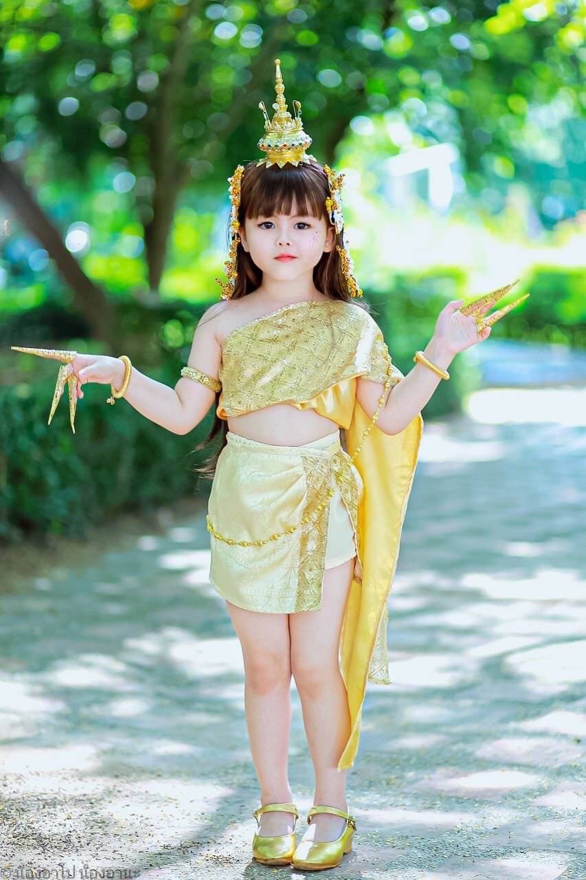 ชุดไทยเด็กหญิง สวยเก๋ด้านในเป็นกางเกง