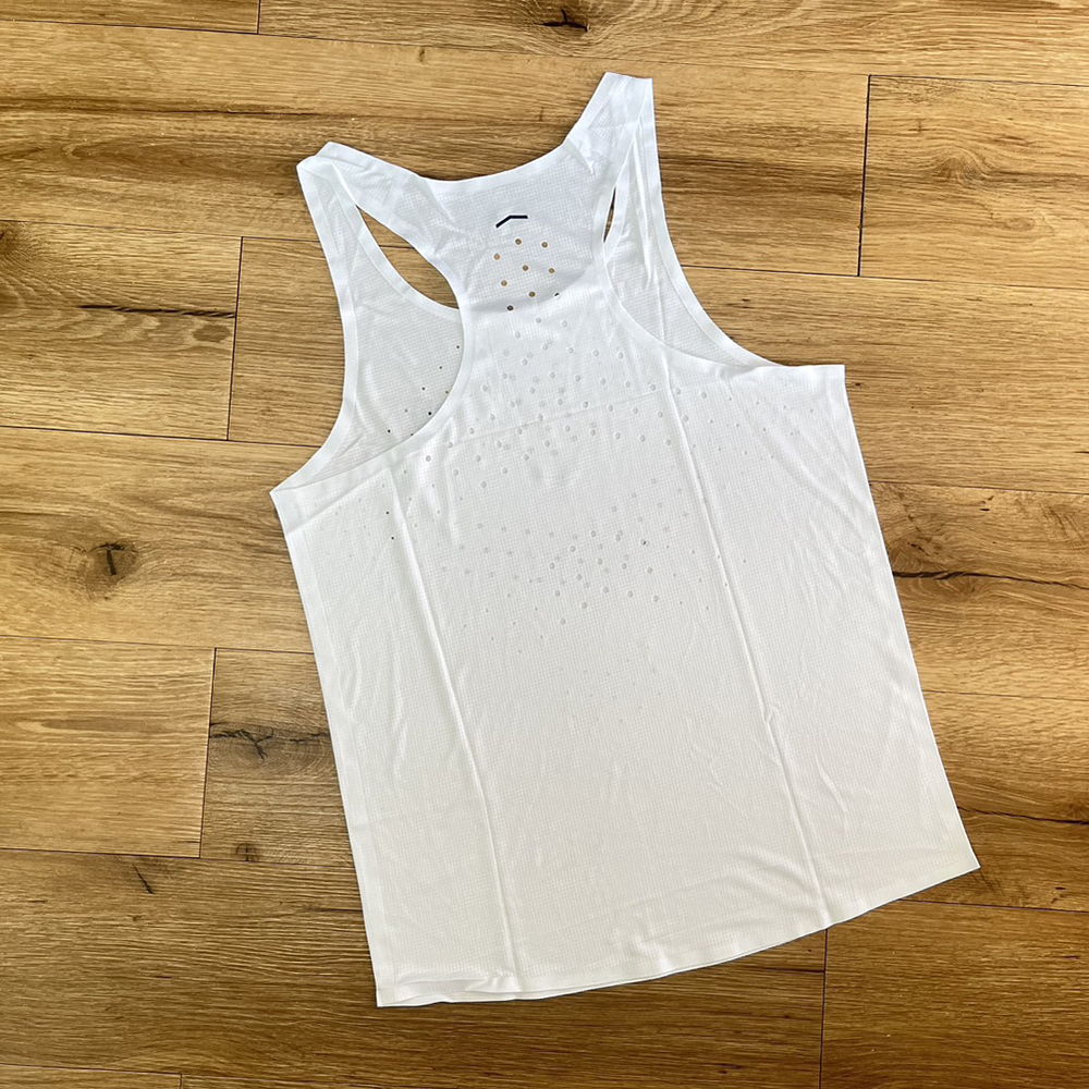 เสื้อกล้ามวิ่ง ชาย หญิง คอกลมน้ำหนักเบา 90 กรัม ใส่สบาย ใยผ้าคุณภาพสูง ไม่อมเหงื่อแห้งเร็ว (S30)