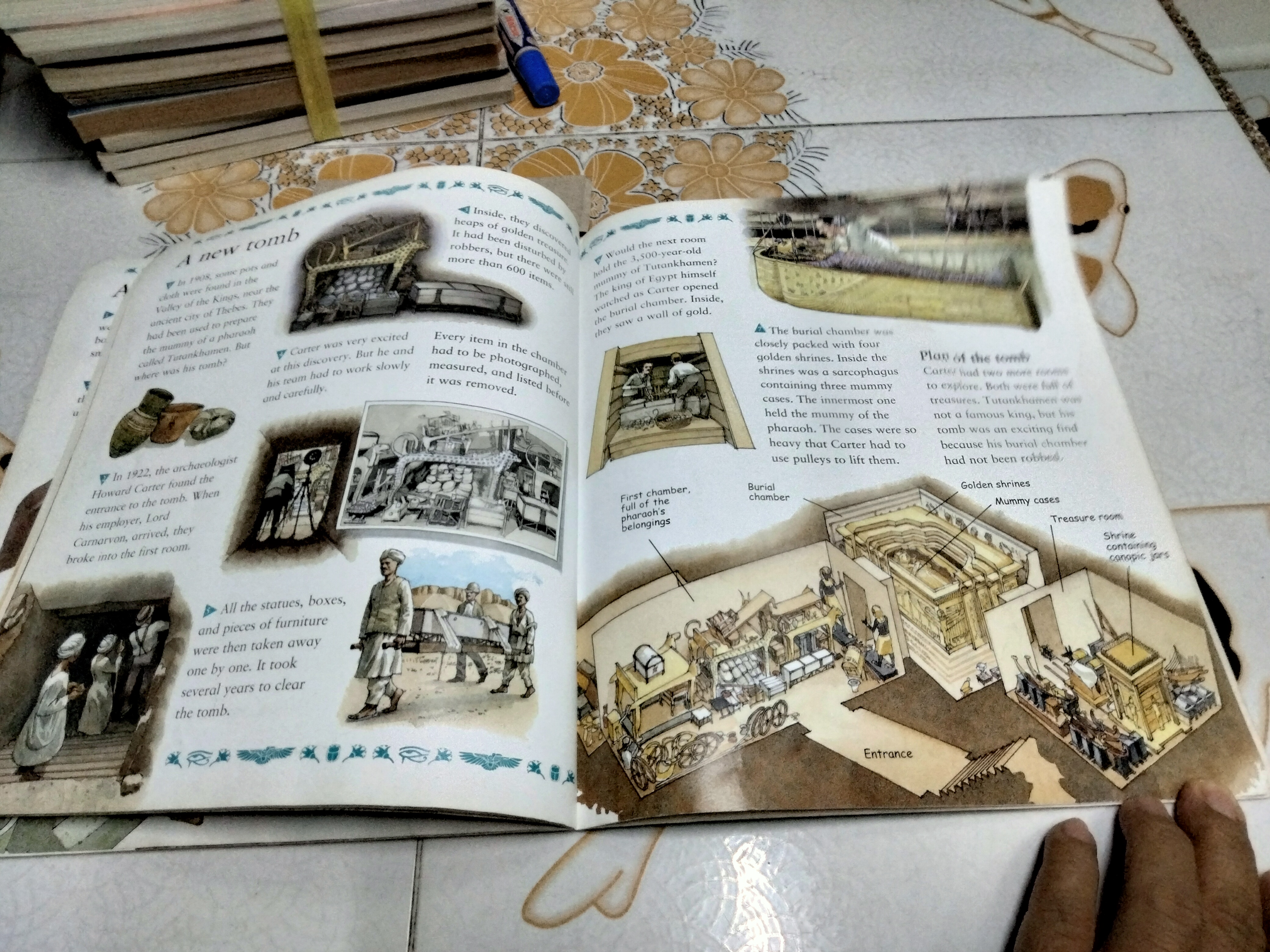 The Best Book of Mummies Kingfisher Publications, 1999