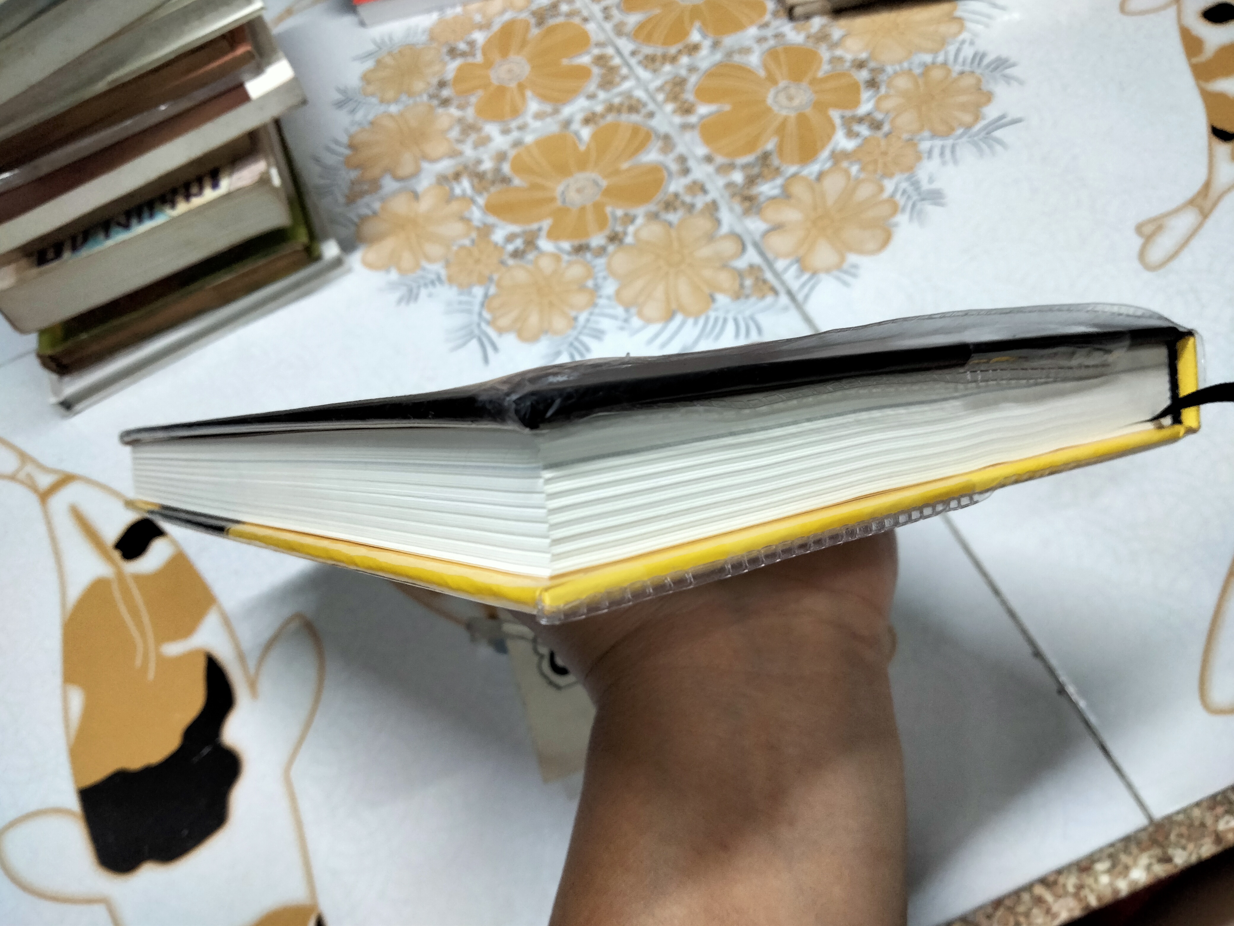 เมื่อนักออกแบบต้องเป็นนักธุรกิจ (How Firms Succeed : A Field Guide to Design Management) James P. Cramer & Scott Simpson เขียน ดร.พร วิรุฬห์รักษ์ แปล **สินค้าหมด**