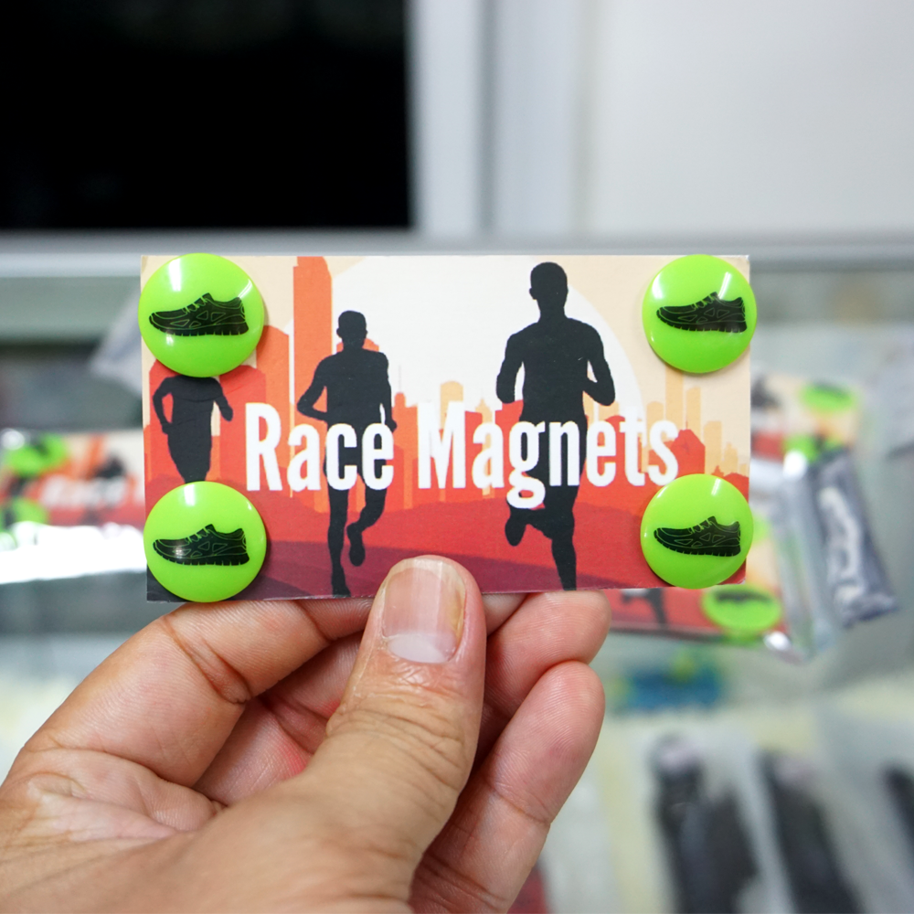 แม่เหล็กติดเบอร์วิ่ง ติดแน่น ติดหนึบ ติดแน่นกับเสื้อไม่มีหลุด ของแท้ คุณภาพ100% (H04)