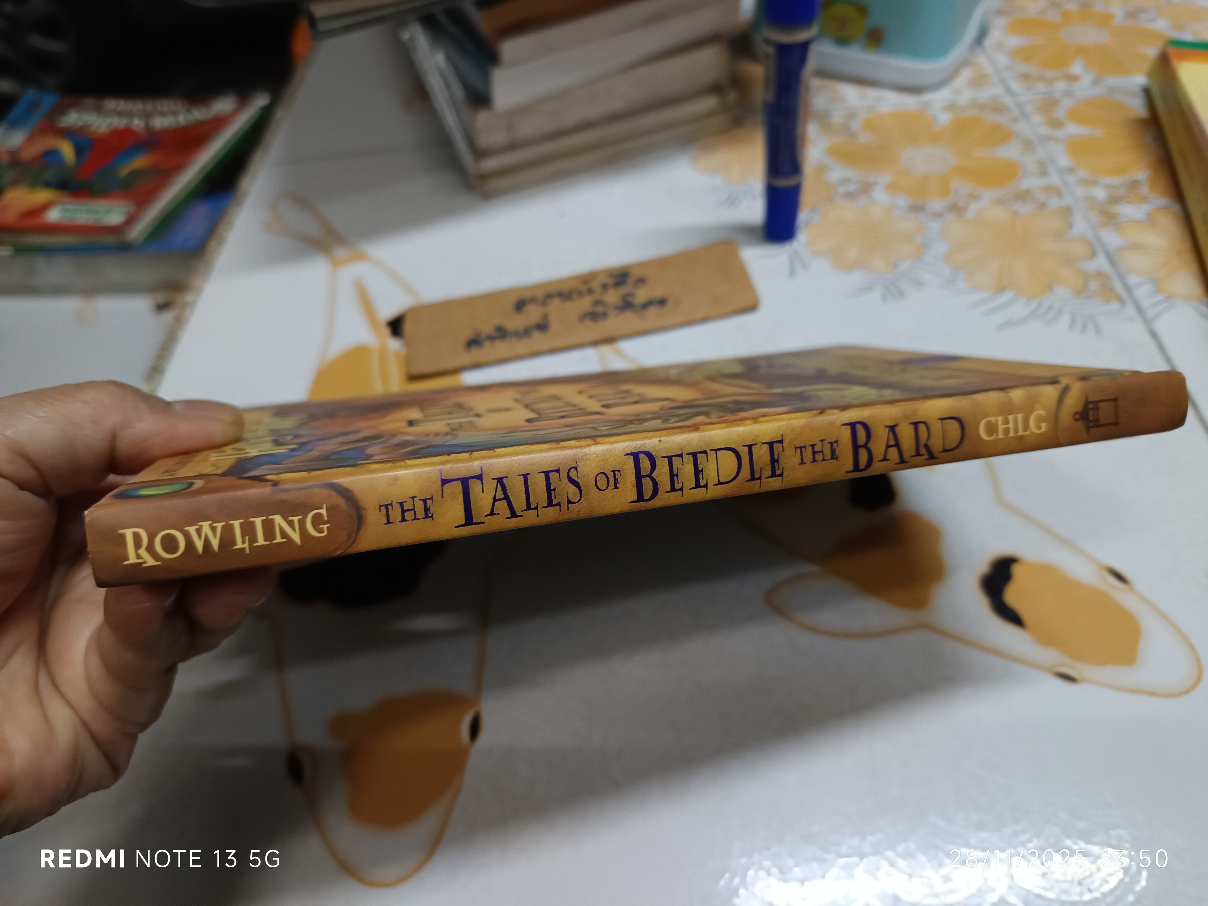 The Tales of Beedle the Bard : A Wizarding Classic from the World of Harry Potter - Hardcover Rowling, J. K. (พิมพ์ครั้งแรก 2008)