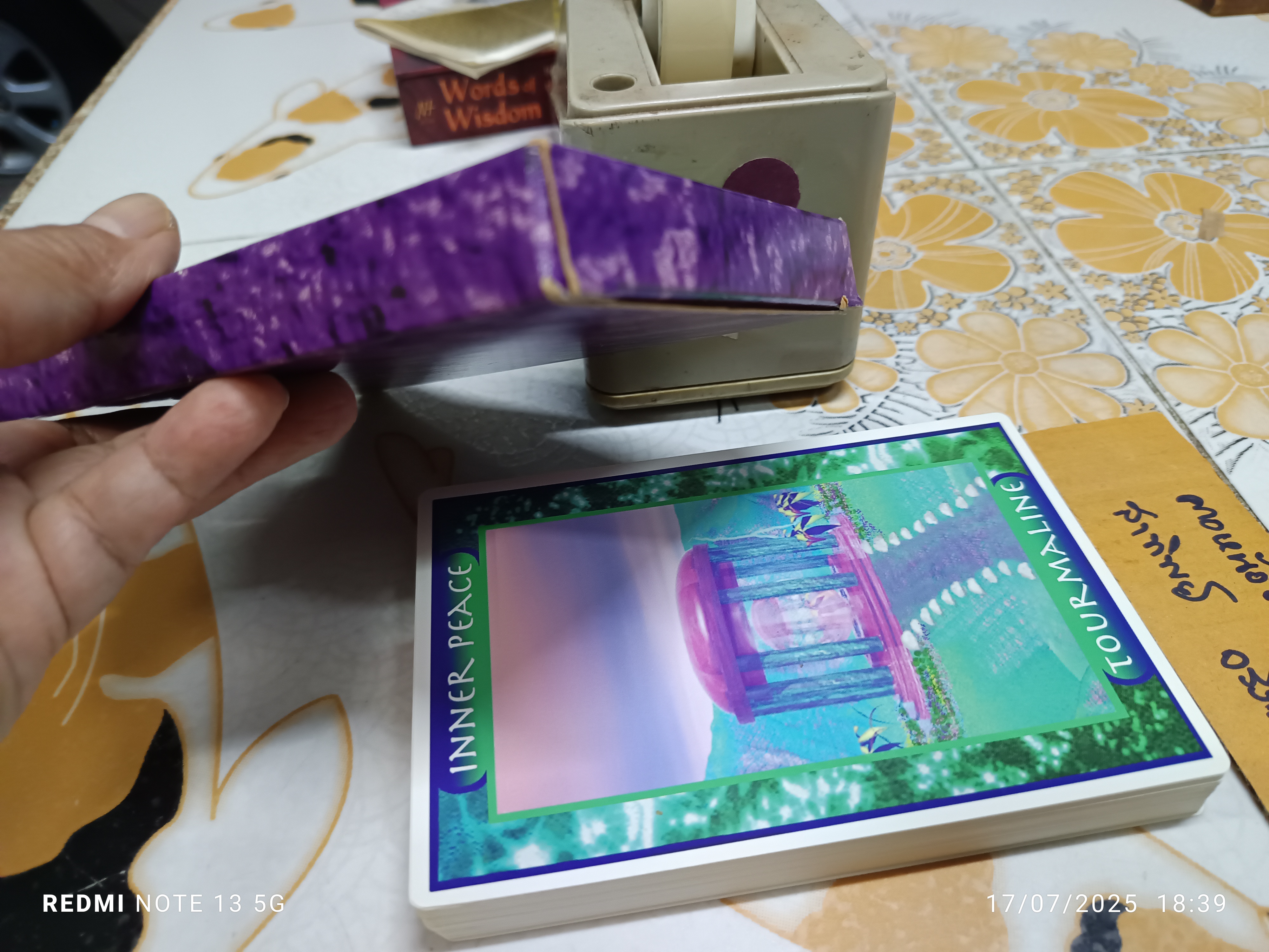 ชุดไพ่พยากรณ์ The Crystal Ally Cards (มีเฉพาะการ์ด - ไม่มีหนังสือคู่มือ) ครบชุด 55 ใบ