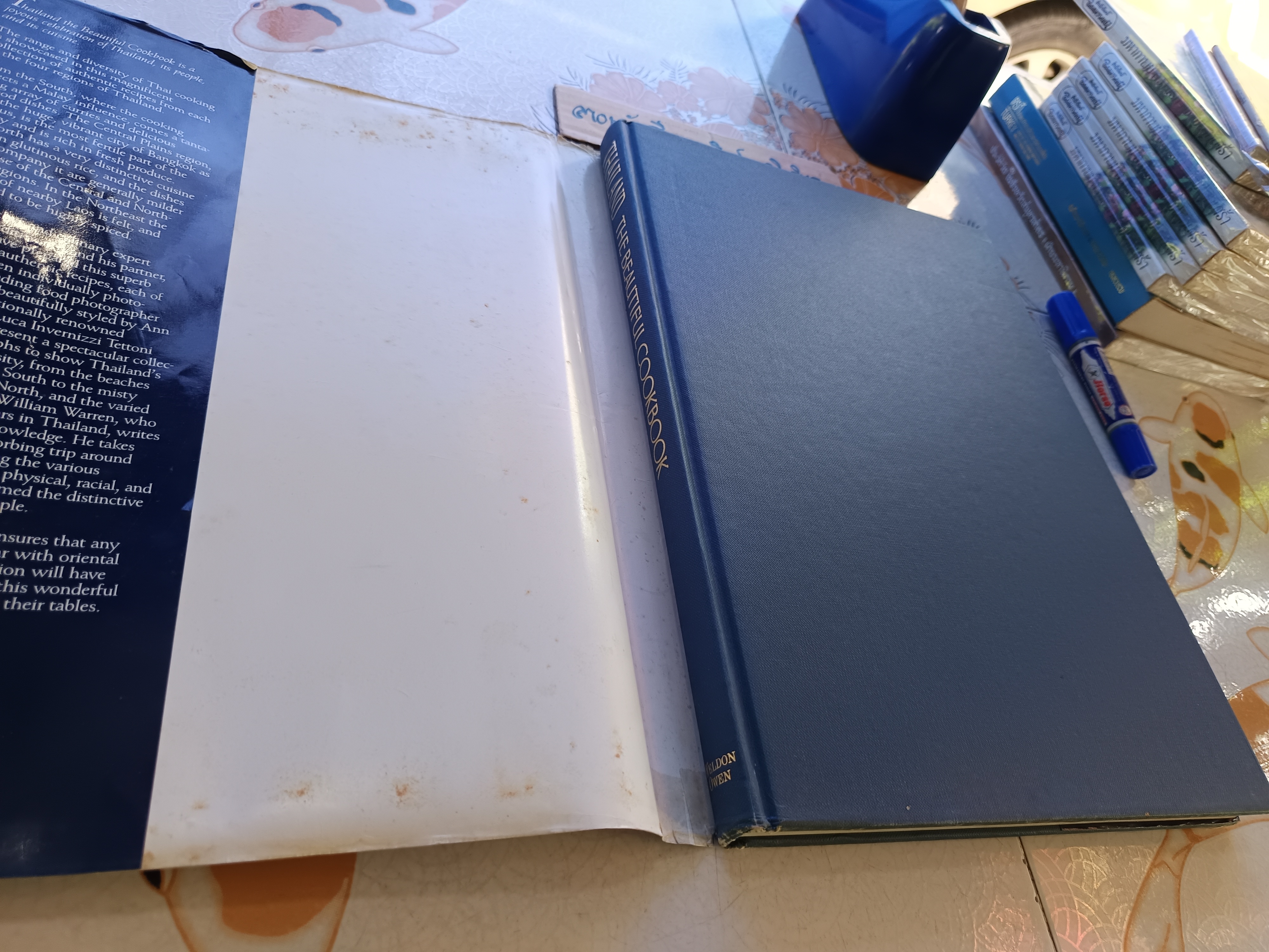 Thailand : The Beautiful Cookbook Heritage Edition,1992 **สินค้าหมด**