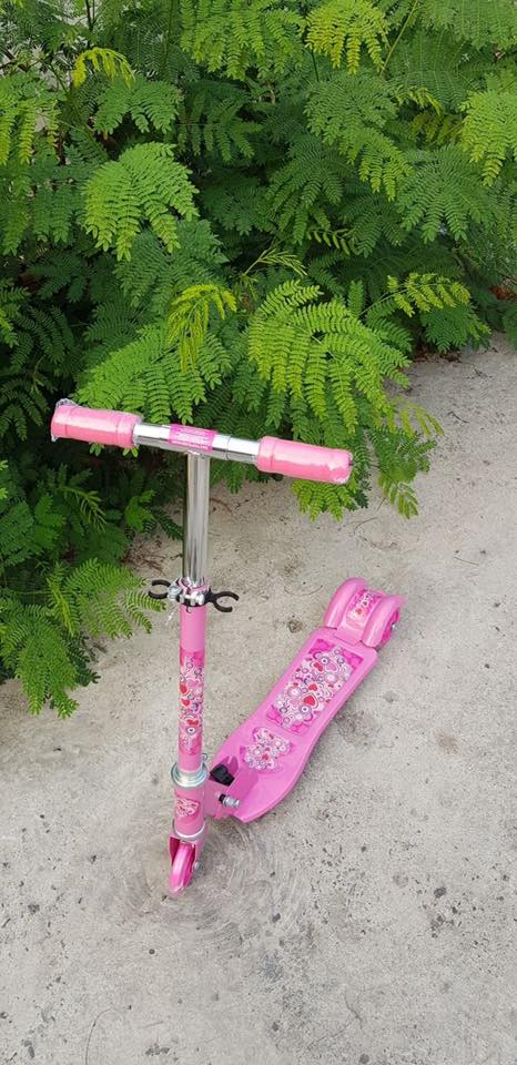 สกูตเตอร์ 3 ล้อ