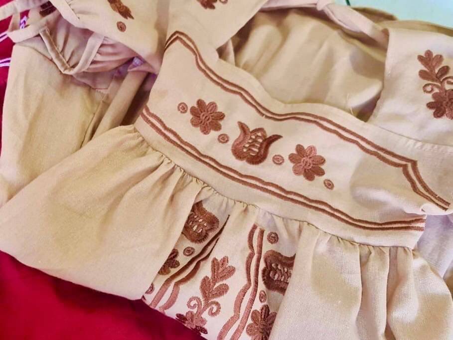 เดรสเด็กหญิงปักลาย