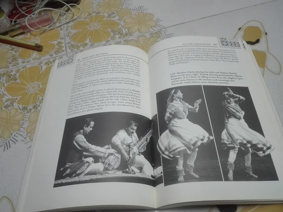 Hindi Urdu Bol Chaal - A Beginners' Course In Spoken Hindi And Urdu On BBC Television. by Gordon Wells, Mangat Bhardwaj **สินค้าหมด**