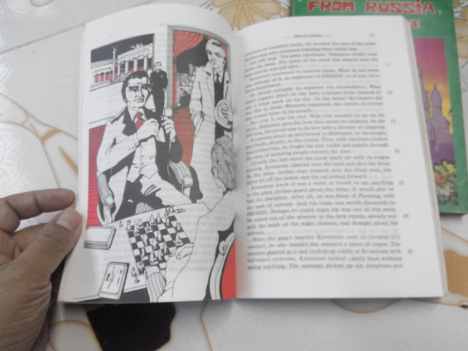 From Russia, With Love ( ขายเป็นคู่ ฉบับภาษาอังกฤษ+ แปลไทย - หนังสืออ่านนอกเวลา) **สินค้าหมด**