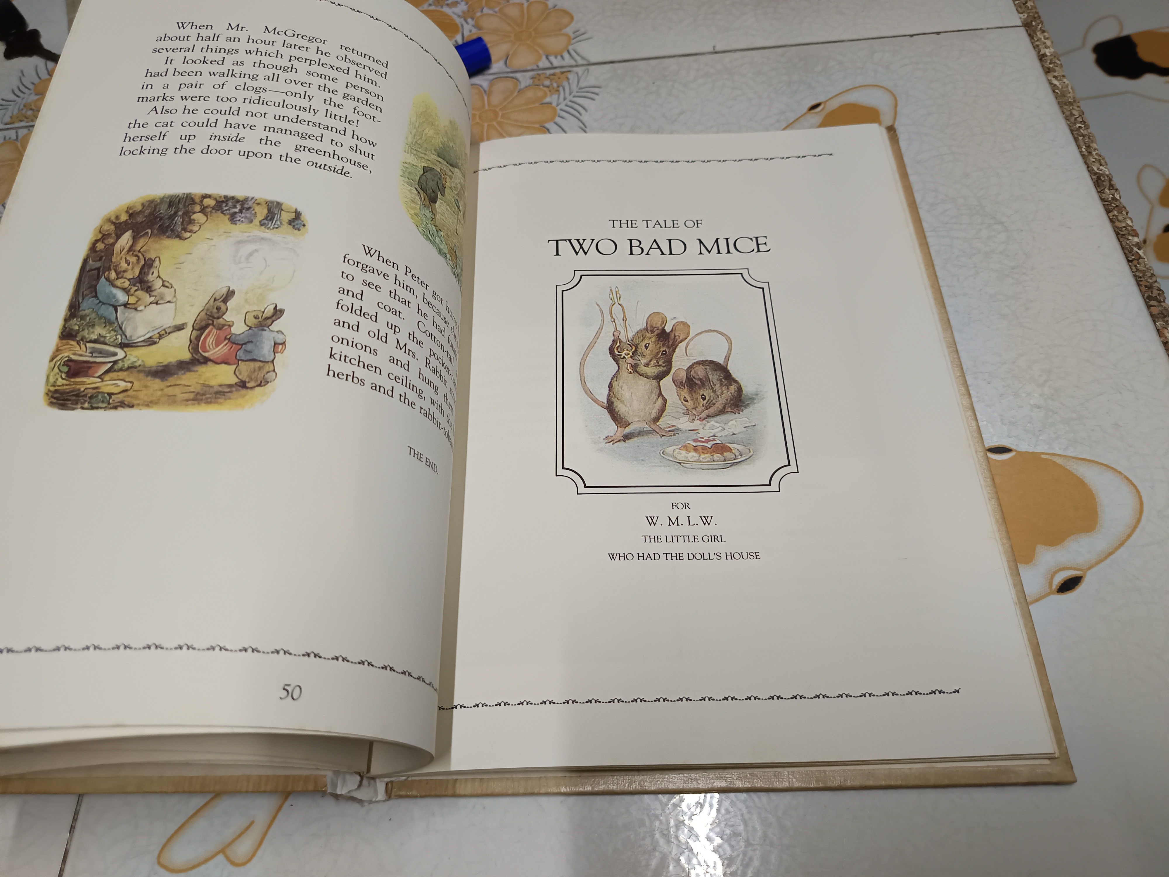 Giant Treasury of Peter Rabbit by Beatrix Potter New York: Derrydale Books, 1980. Early Edition.