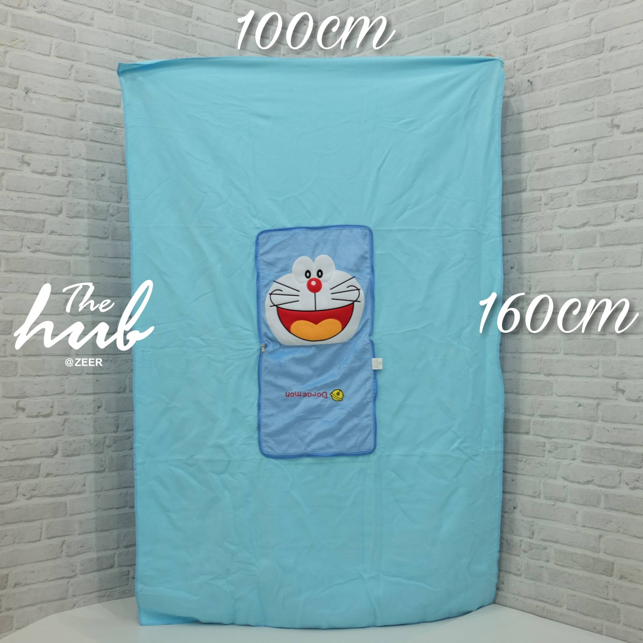 หมอนผ้าห่มโดเรม่อน