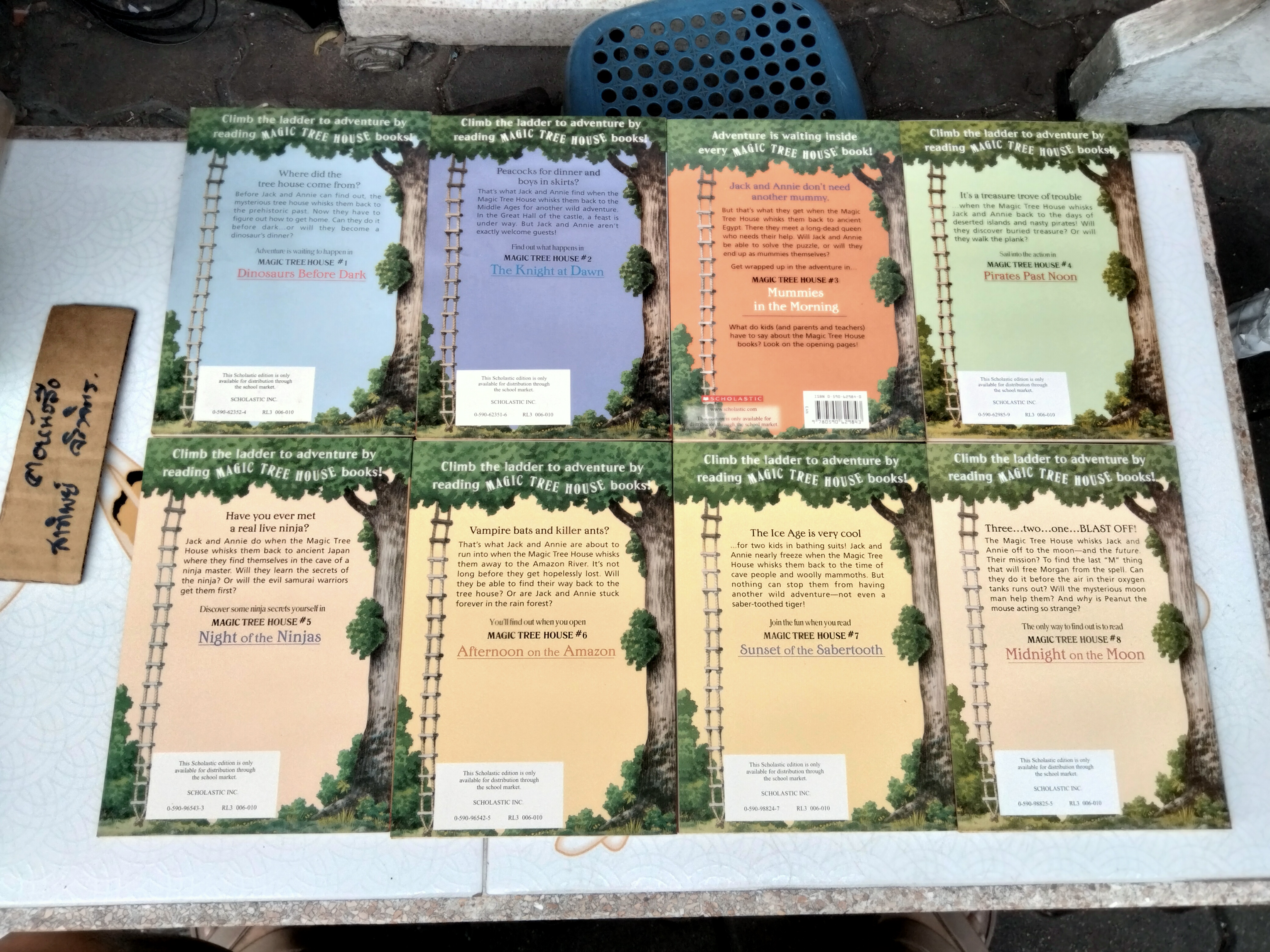 Magic Tree House #1-8 (Box set) ผลงาน Mary Pope Osborne