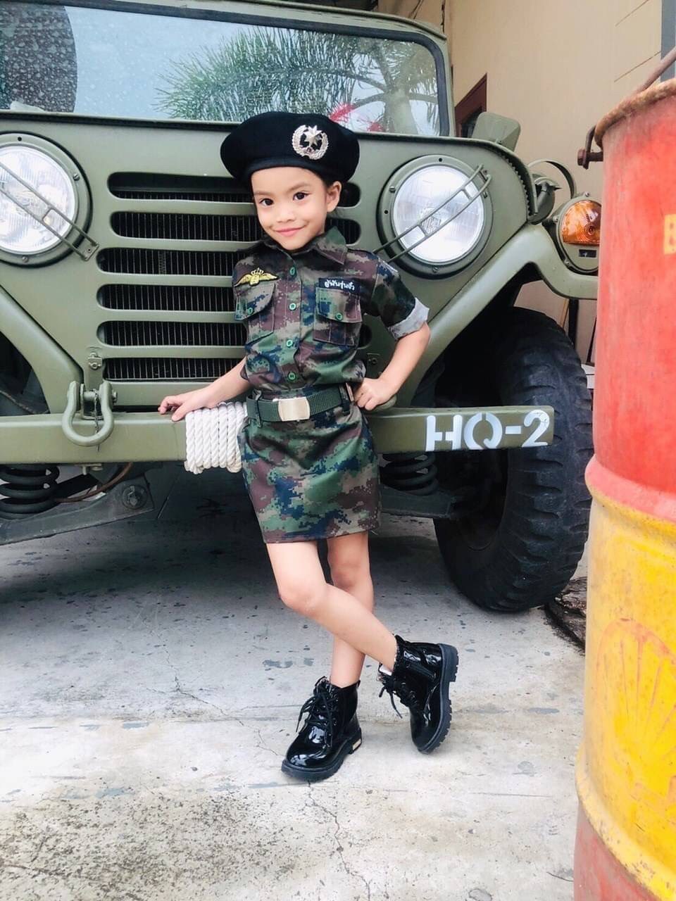 ชุดทหารเด็กหญิง ผู้พันจิ๋ว