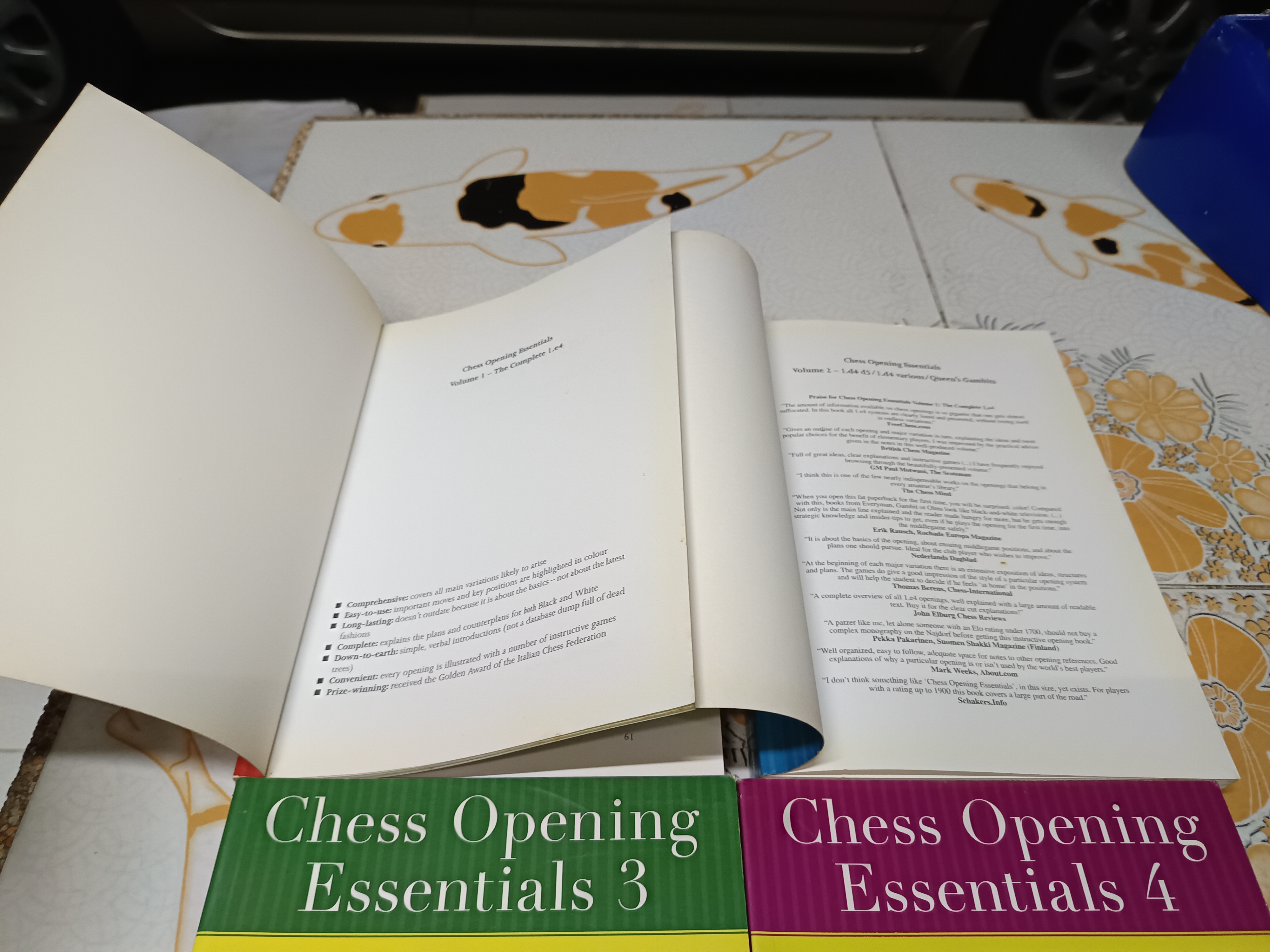 (ขายรวม 4 เล่ม) Chess Opening Essentials (Vol. 1 - 4 ) The Complete Series (2008-2010) Djuric Stefan, Komarov Dimitri, Pantaleoni Claudio **สินค้าหมด**