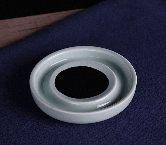 จานเซรามิคใส่หมึกพู่กันจีน(จานเซรามิคทำด้วยมือ) 毛笔书法墨盒手工陶瓷墨碟 Brush Calligraphy Ink Cartridge Handmade Ceramic Ink Dish (Handmade)