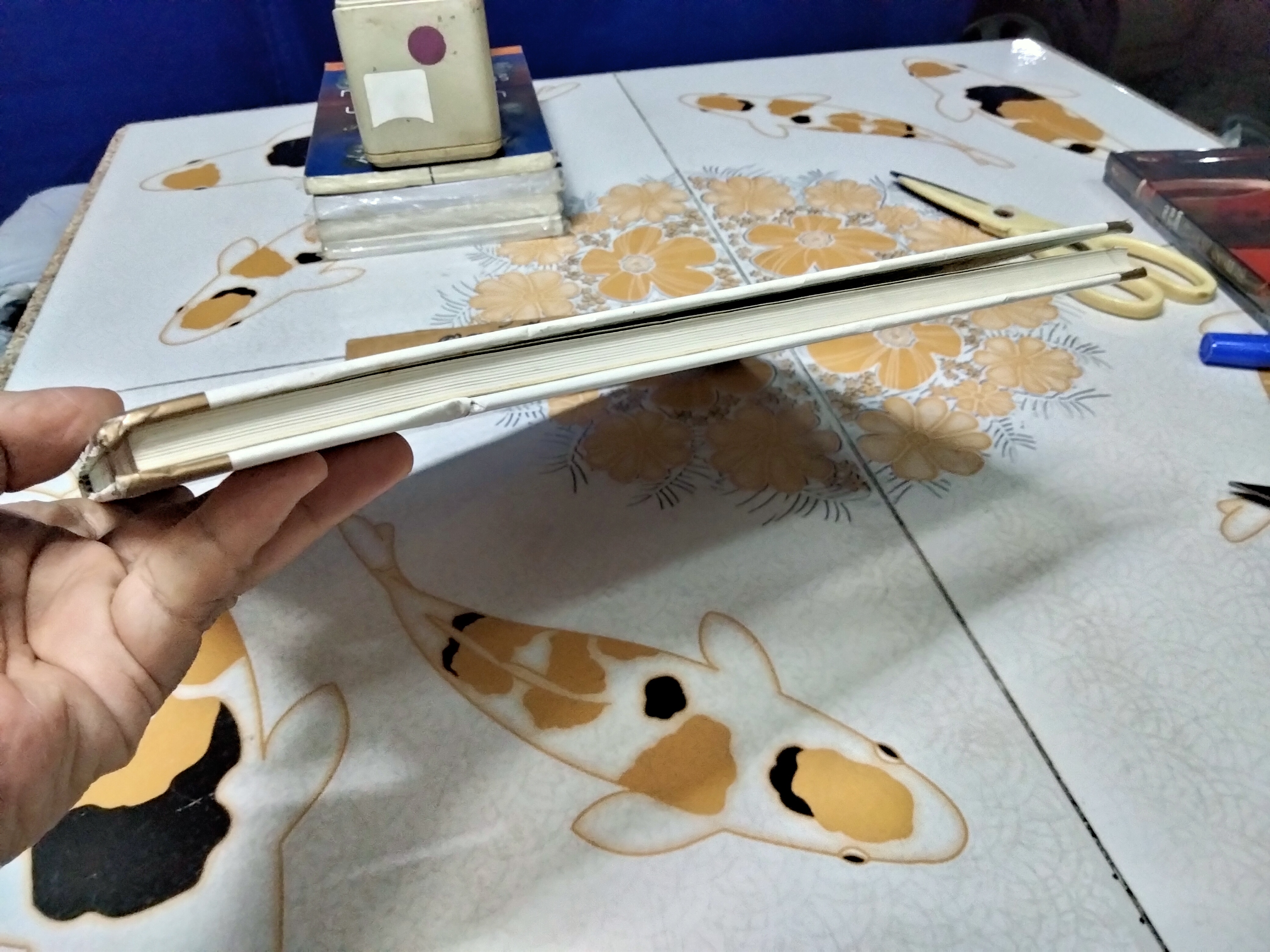 แกะสลักวิจิตรและอาหารวิจิตร (2 ภาษา ไทย-อังกฤษ) The Art of Thai Vegetable and Fruit Carving ผู้เขียน อาจารย์ เพ็ญพรรณ สิทธิไตรย์