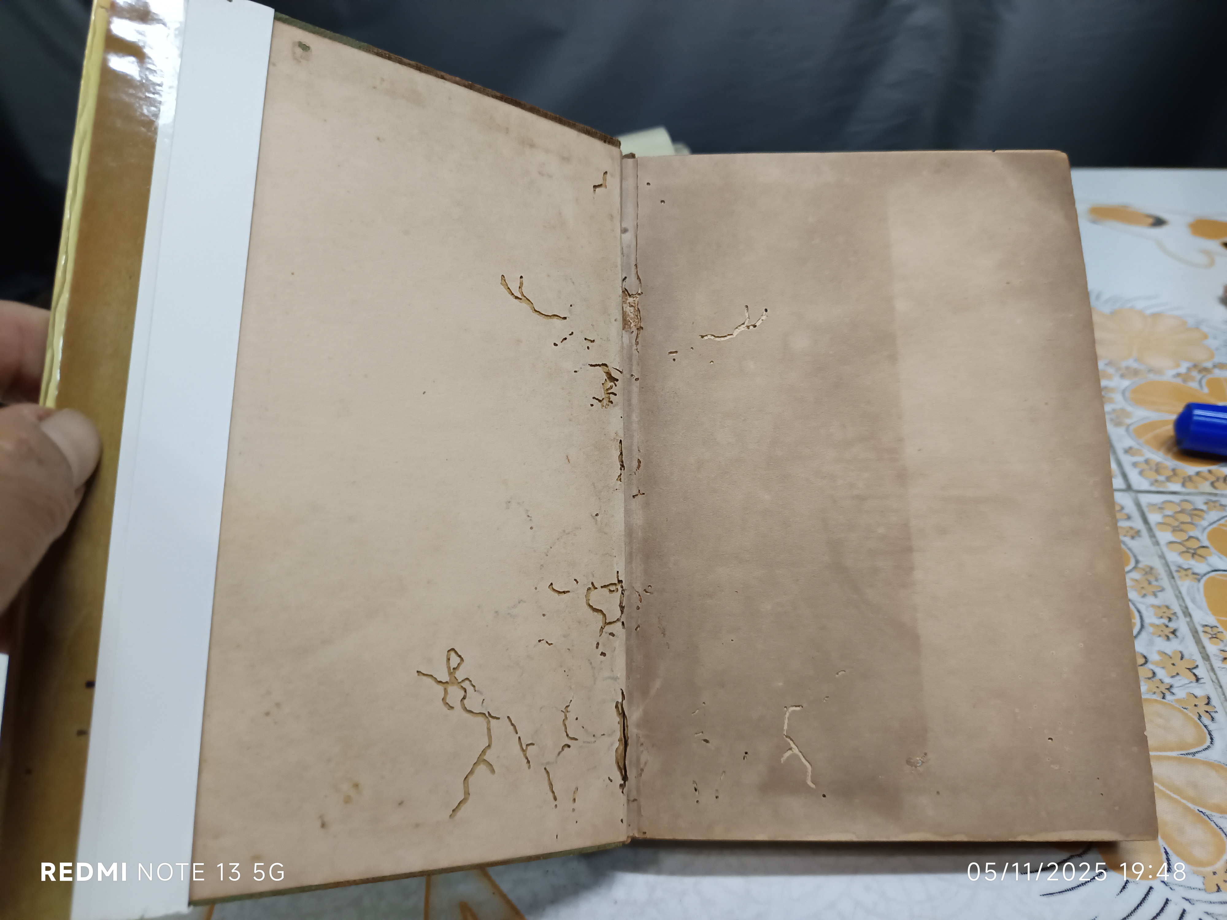 นิยายวิกรมาทิตย์ ของ พรรธนะแพทย์ (พระยาพณิชยศาสตรวิธาน) **(ใบหุ้มปก = สำเนา (กระดาษเคลือบมัน) พิมพ์ปีพ.ศ 2496