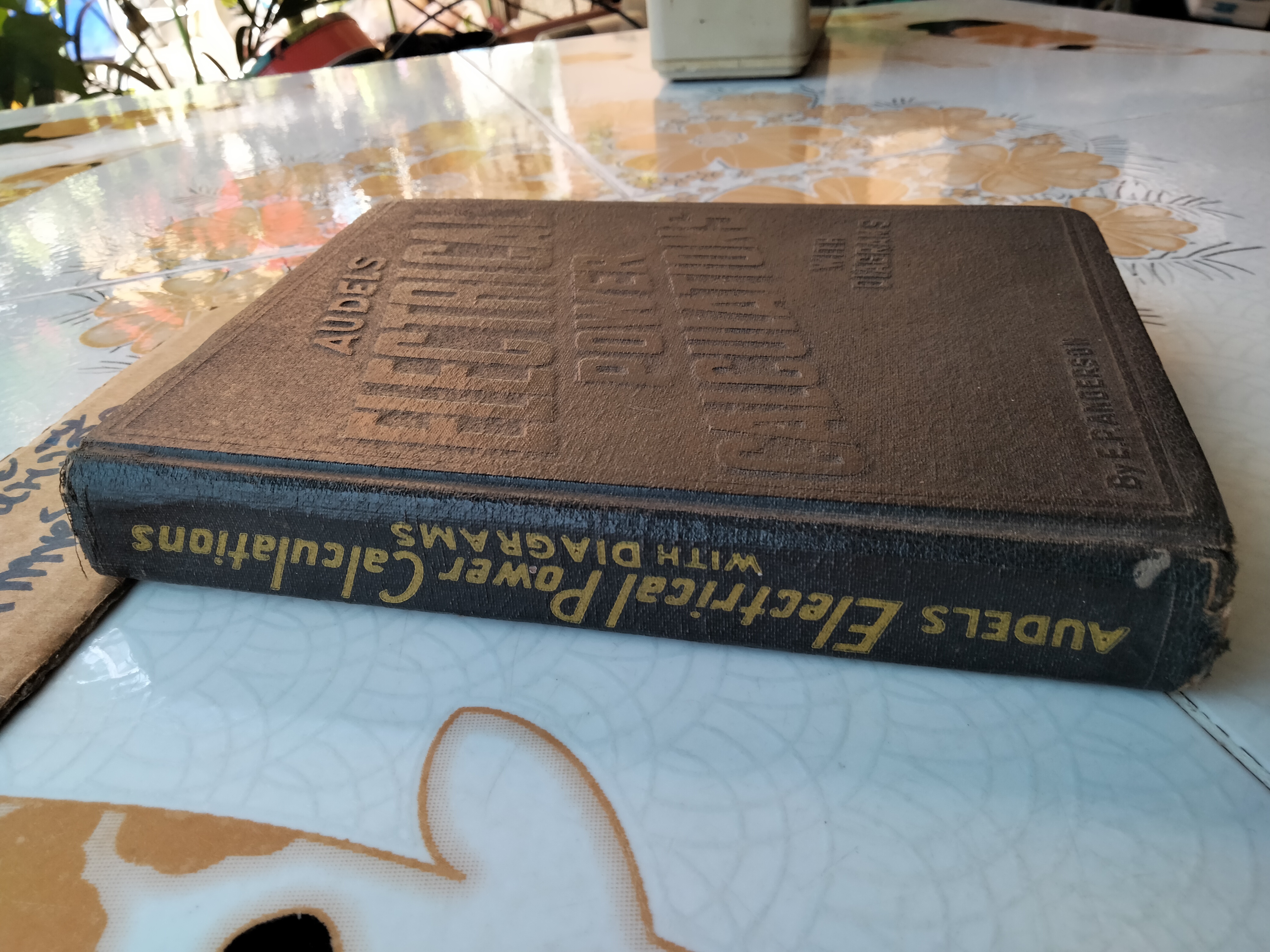 Audels Electrical Power Calculations with Diagrams พิมพ์ 1959 U.S.A. **สินค้าหมด**