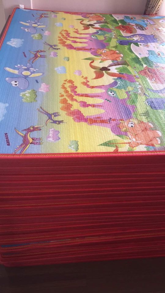 เสื่อรองคลาน