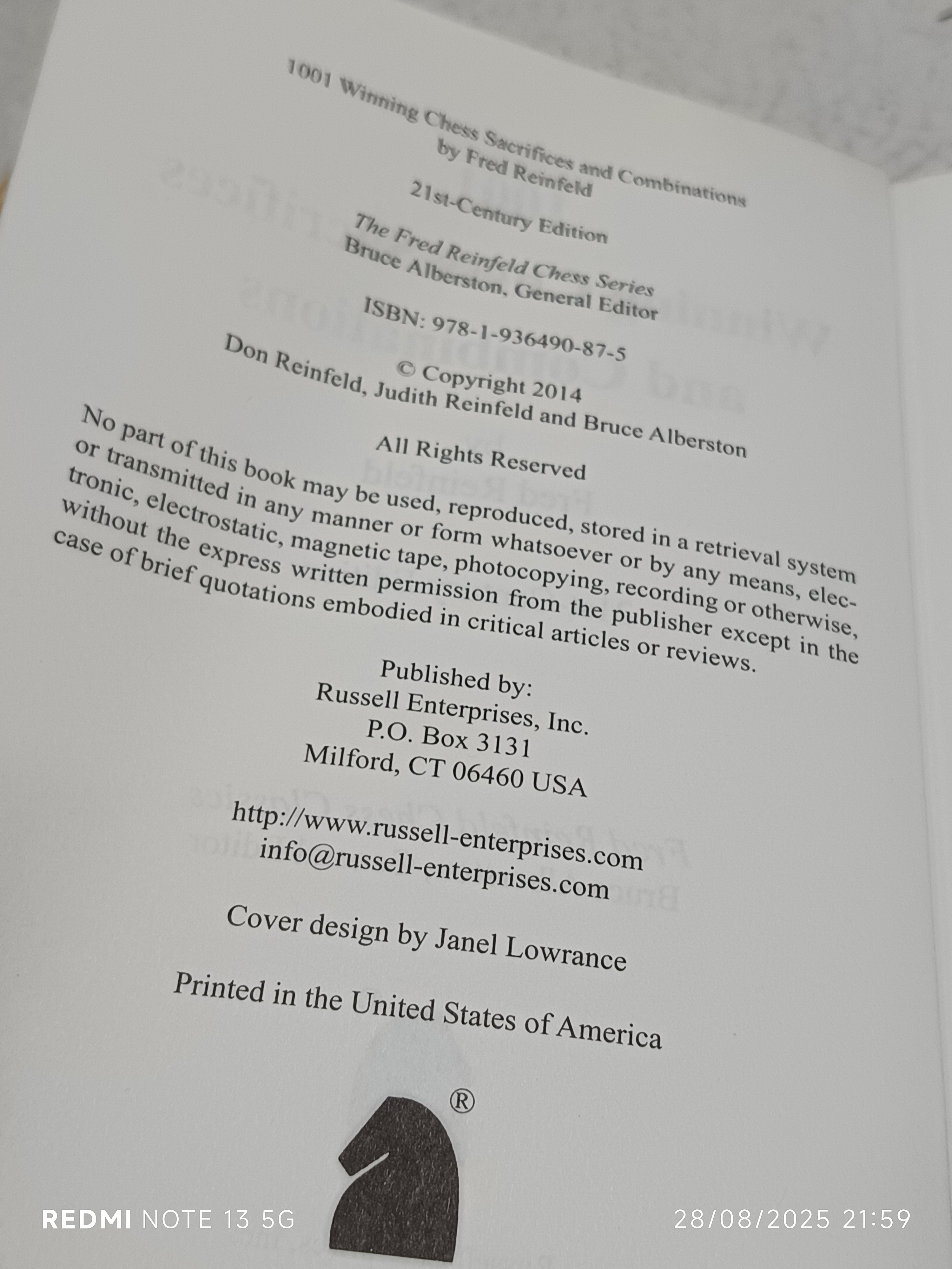 1001 Winning Chess Sacrifices and Combinations ,21st Century Edition เขียนโดย Fred Reinfeld