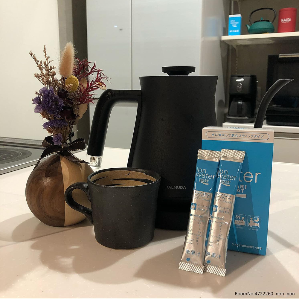 Pocari Sweat Ion Water Powder Stick Type จากญี่ปุ่น ผงเกลือแร่ไอออนอีเล็กโทรไลต์ เครื่องดื่มเกลือแร่ (Z23)