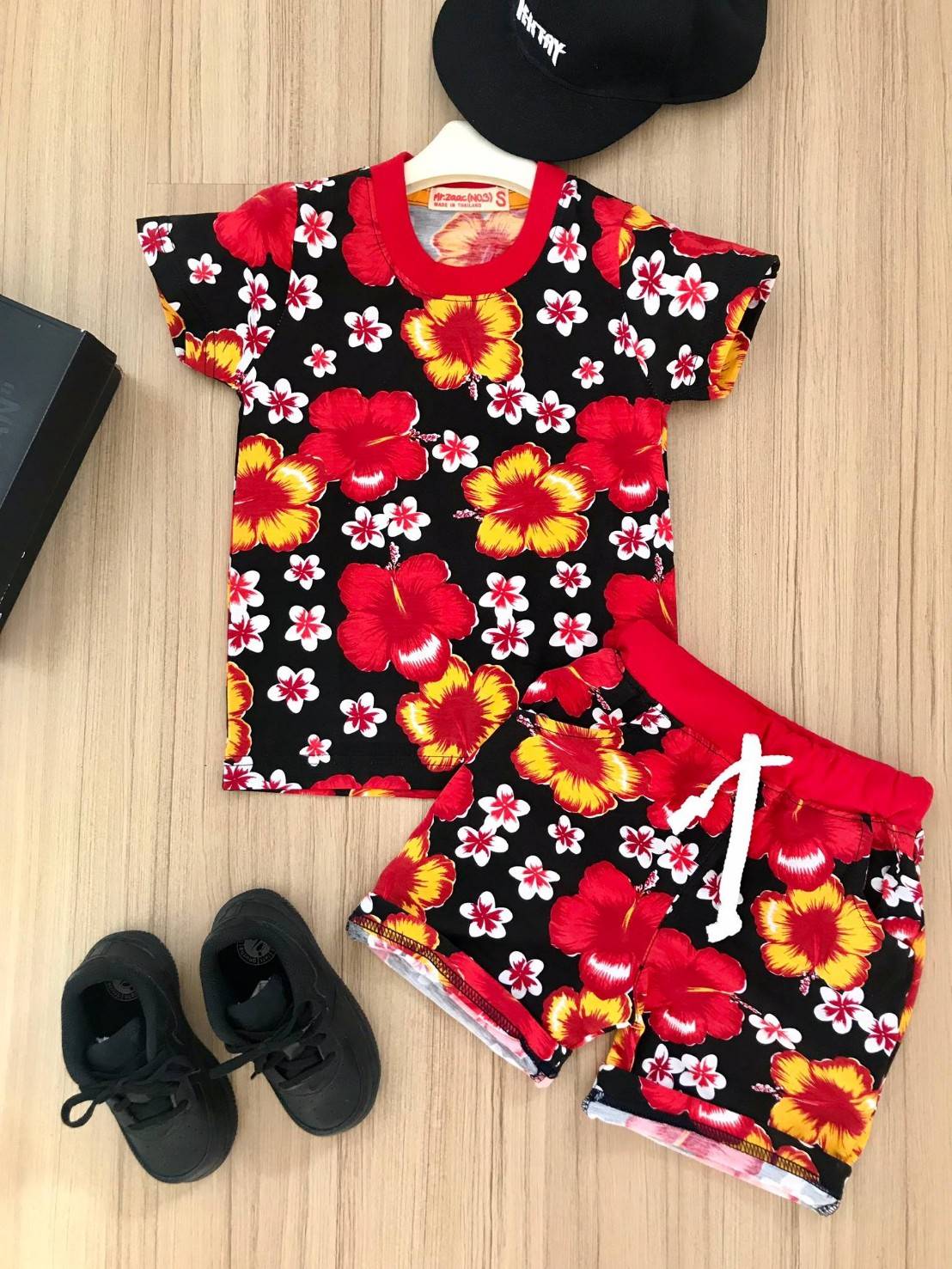 ชุดกางเกงเด็กลายดอกสดใส