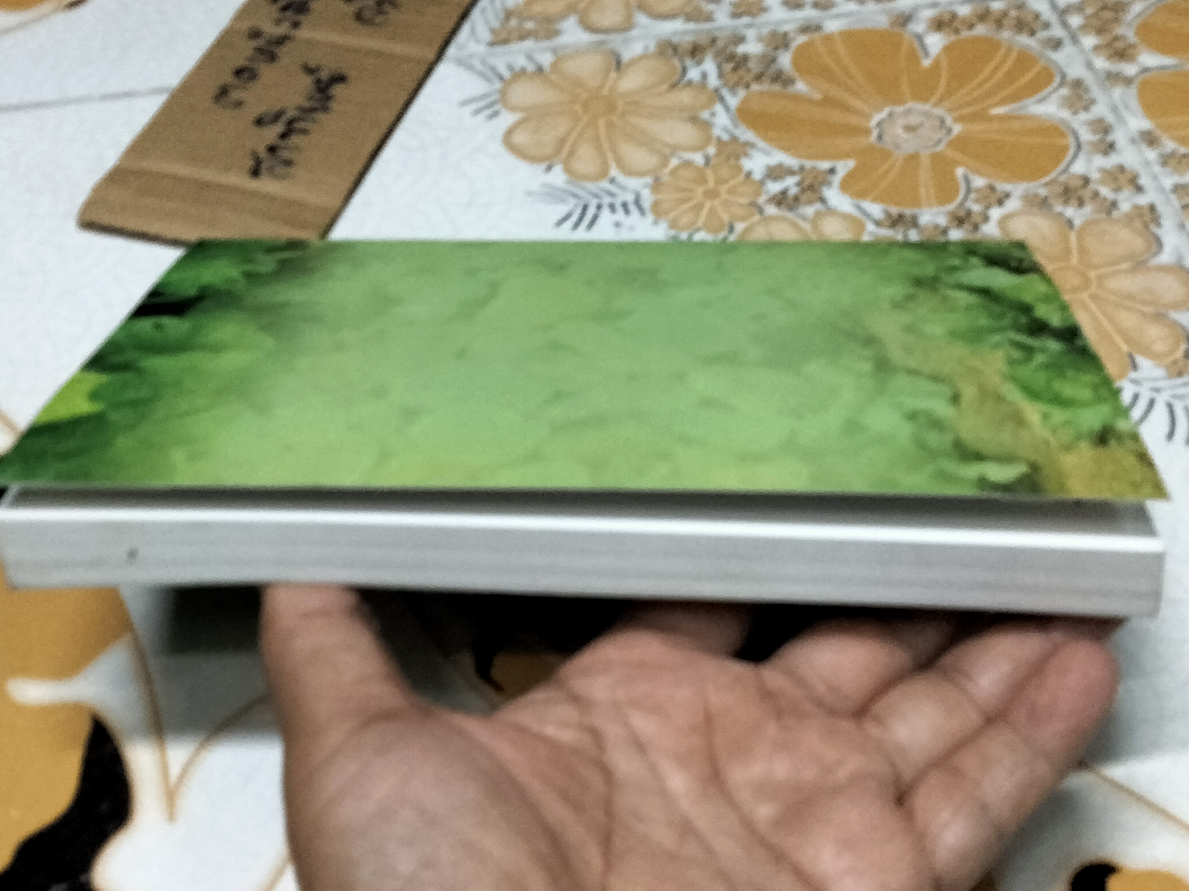 สมุนไพรต้านโรค - หนังสือที่รวบรวมองค์ความรู้มาจากหลากหลายแหล่งข้อมูล