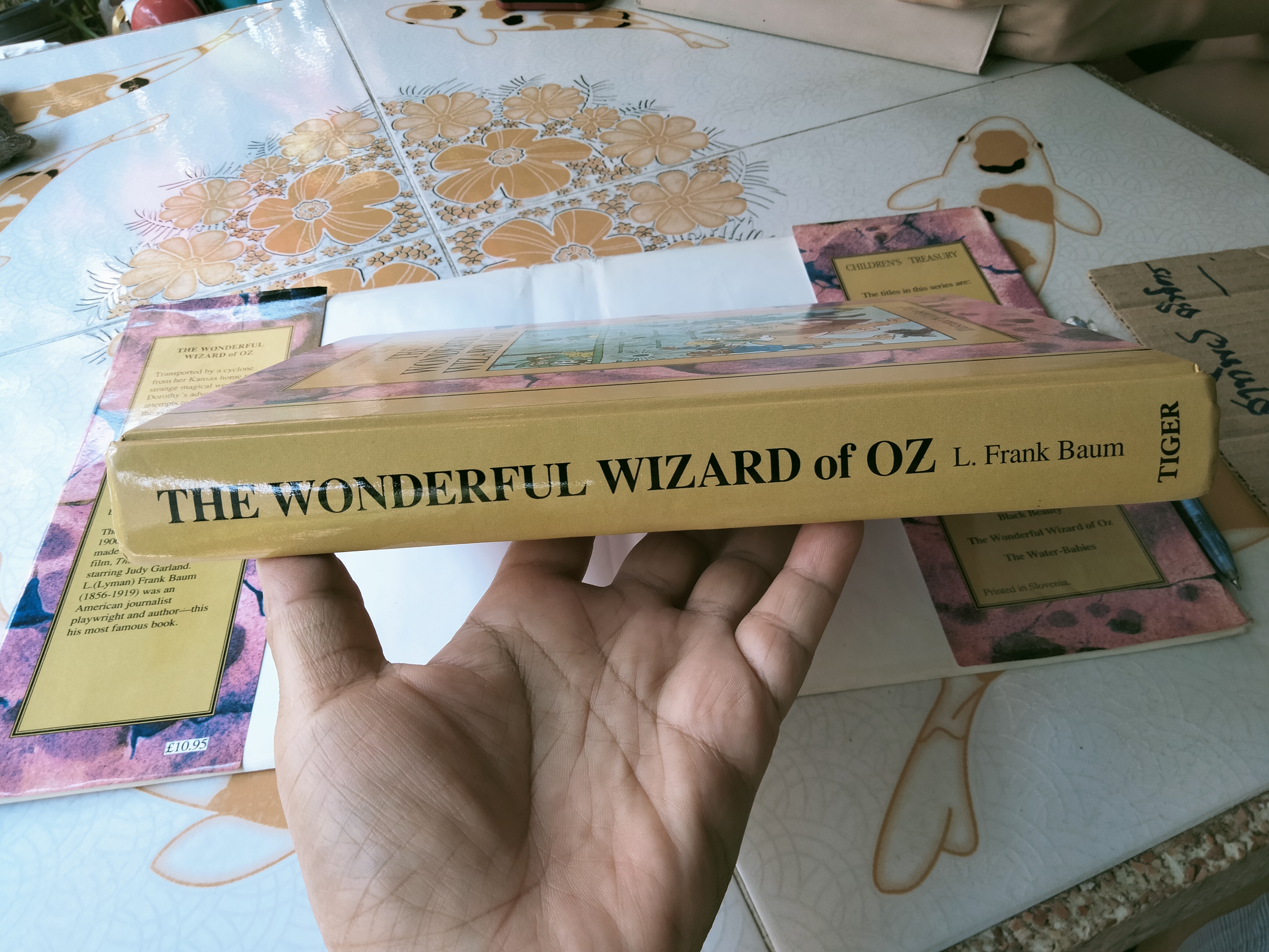CHILDREN'S TREASURY - The Wonderful Wizard of Oz by L. Frank Baum, Illustrated by Linda Duff